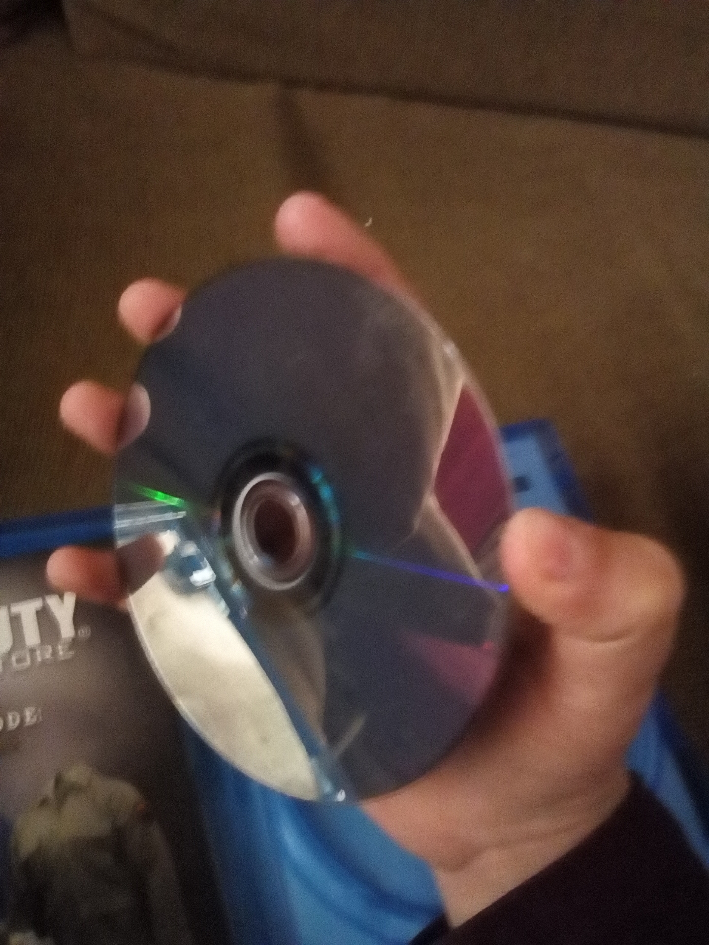 Call of duty wwii the disc has no scratches at all
لا تنسَ أنك شاهدت هذا الإعلان في عنكبوت
it...