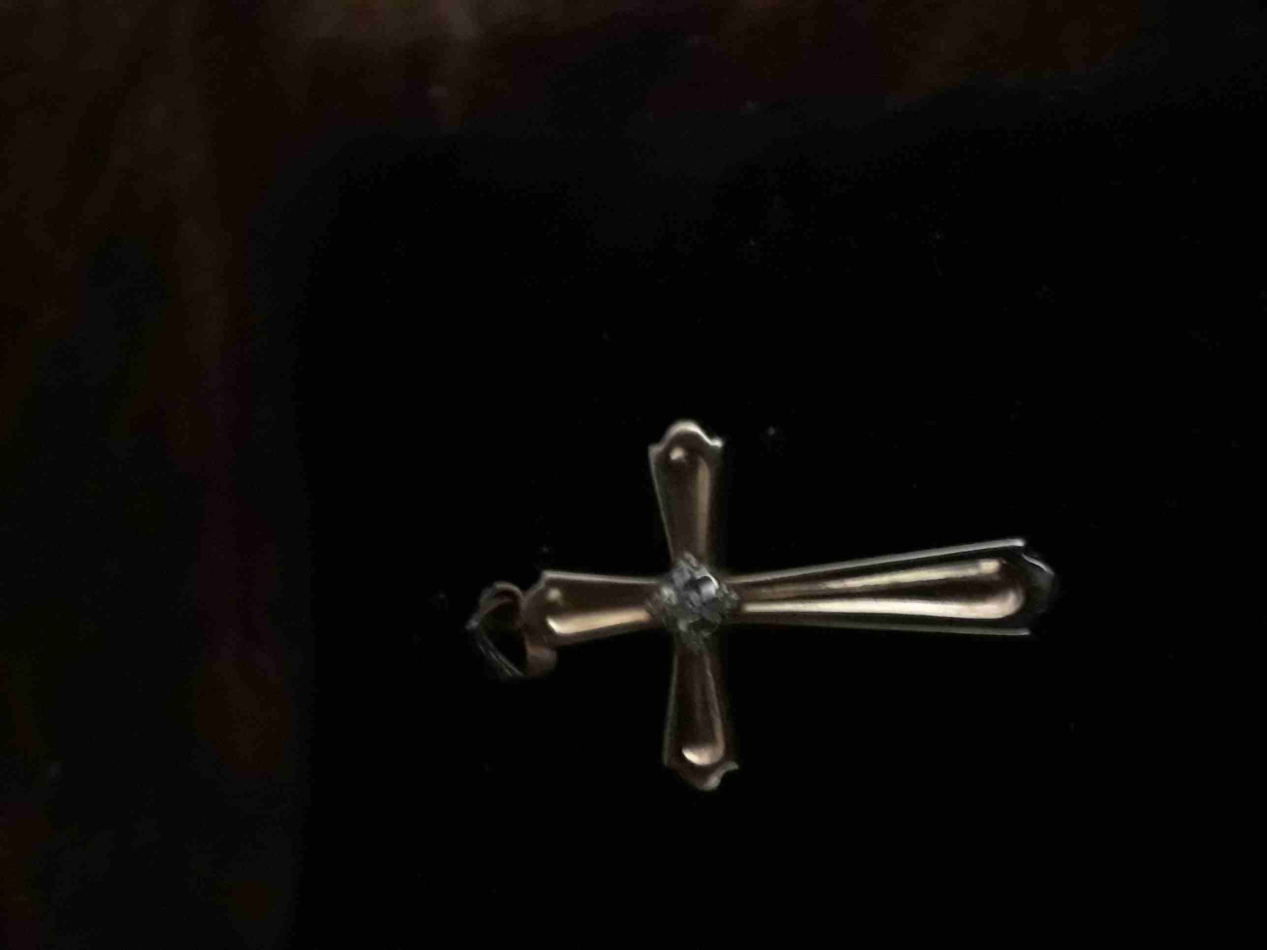 تعليقه صليب
لا تنسَ أنك شاهدت هذا الإعلان في عنكبوت
gold14k wth diamond...