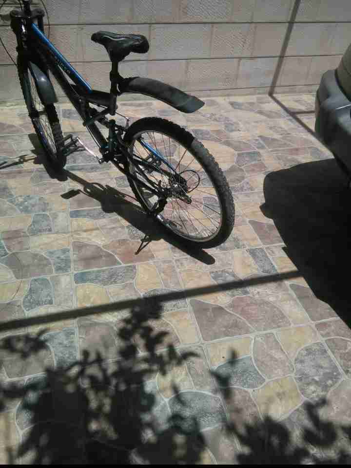 دراجه جنط 26 نوع JOUD BIKE
لا تنسَ أنك شاهدت هذا الإعلان في عنكبوت
صنوبرصات امامي خلفي == د...