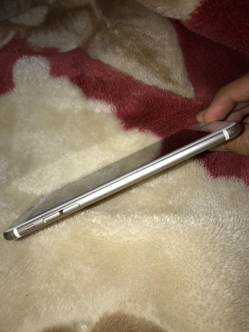 مع كامل اغراضو شاحن وسماعة والكرتونة كفر
لا تنسَ أنك شاهدت هذا الإعلان في عنكبوت
تلفون نضيف...