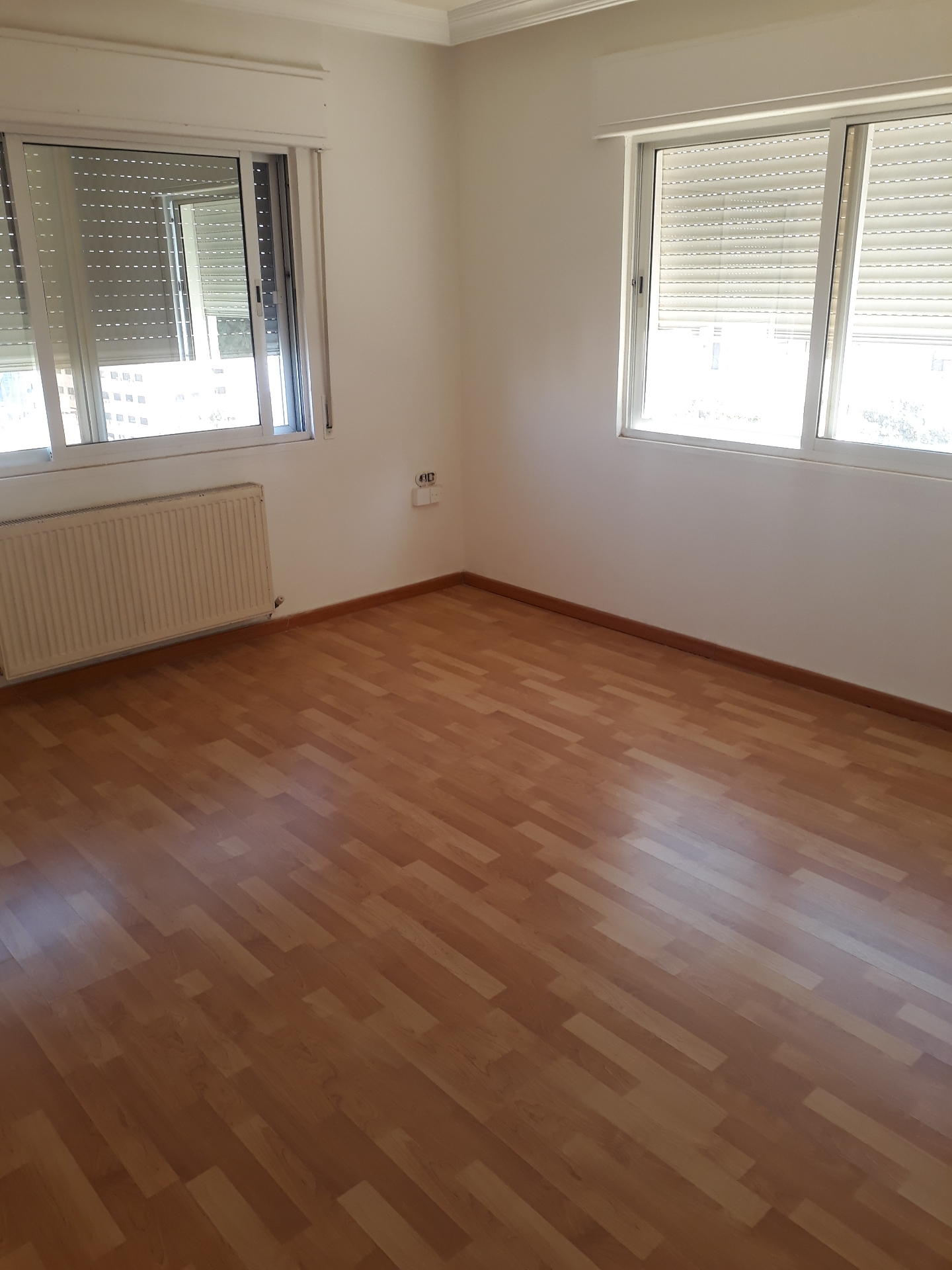 3 نوم شقة فارغة للايجار الرابية طابق من فيلا
لا تنسَ أنك شاهدت هذا الإعلان في عنكبوت
طابق أول...