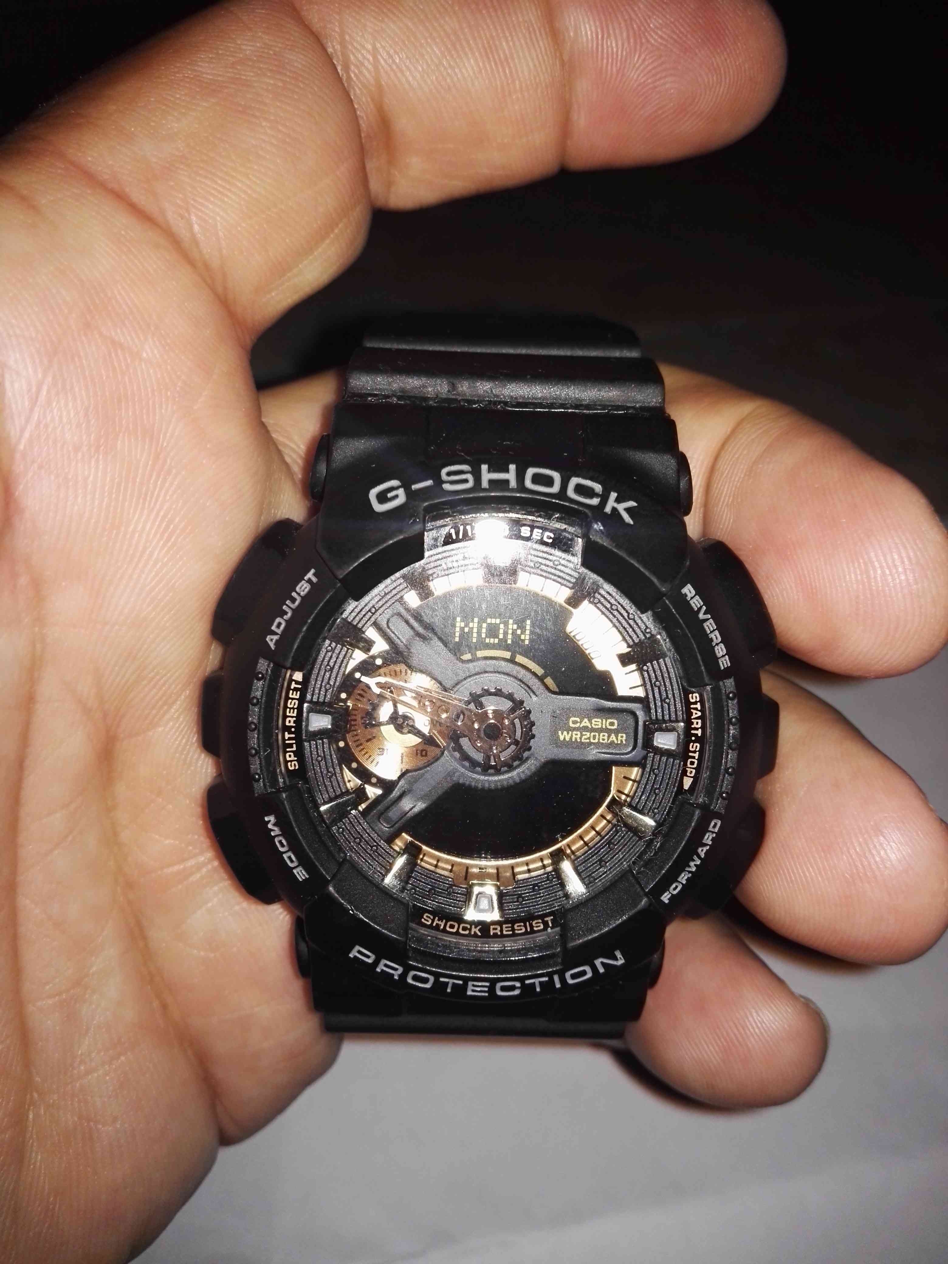 ساعة كاسيو جي شوك GA-110RG سيمي اوريجينال مستعملة للبيع
لا تنسَ أنك شاهدت هذا الإعلان في عنكبوت...