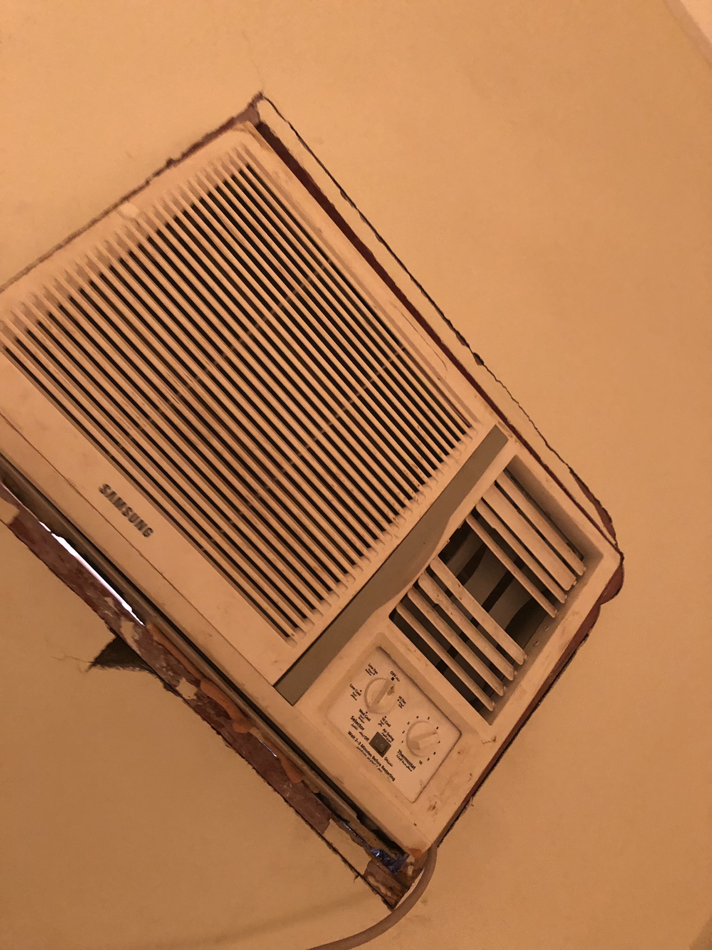 مكيف شبه جديد للبيع                                            


	 				لا تنسَ أنك شاهدت هذا الإعلان في عنكبوت            
	 				
                                مكيف مستعمل شبه جديد اقل من سنه م...