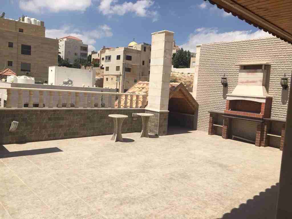 روف مفروش او فارغ للايجار في دابوق
لا تنسَ أنك شاهدت هذا الإعلان في عنكبوت
2 نوم 2 حمام صالون سفر...