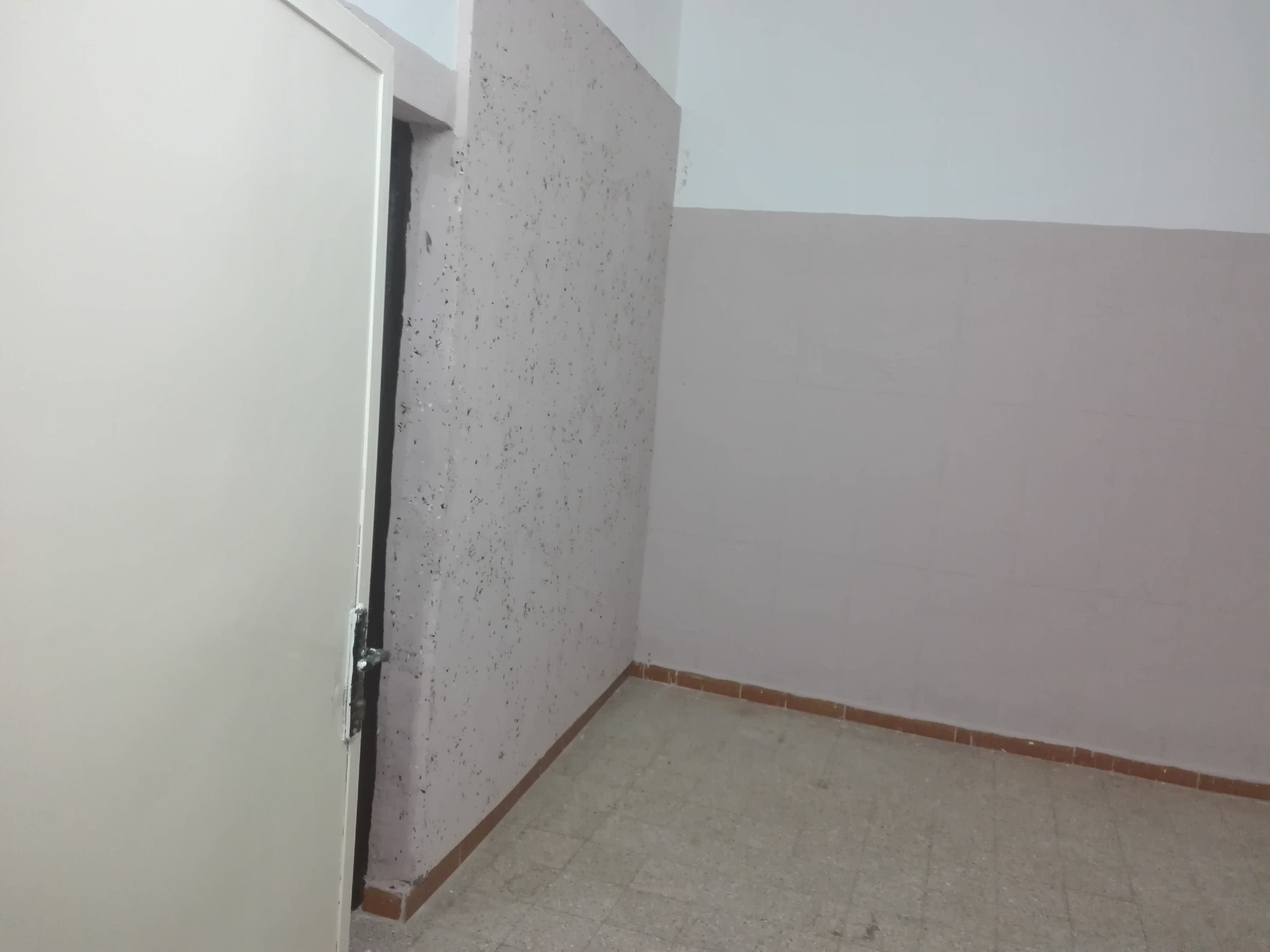 عمارة طابقين للبيع في (جبل النصر)
لا تنسَ أنك شاهدت هذا الإعلان في عنكبوت
الطابق الأول مكون م...