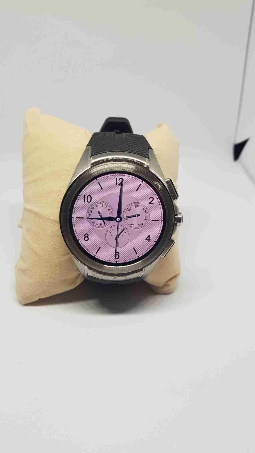 LG URBANE 2 SMART WATCH
display unit
لا تنسَ أنك شاهدت هذا الإعلان في عنكبوت
LG URBANE 2 SMA...