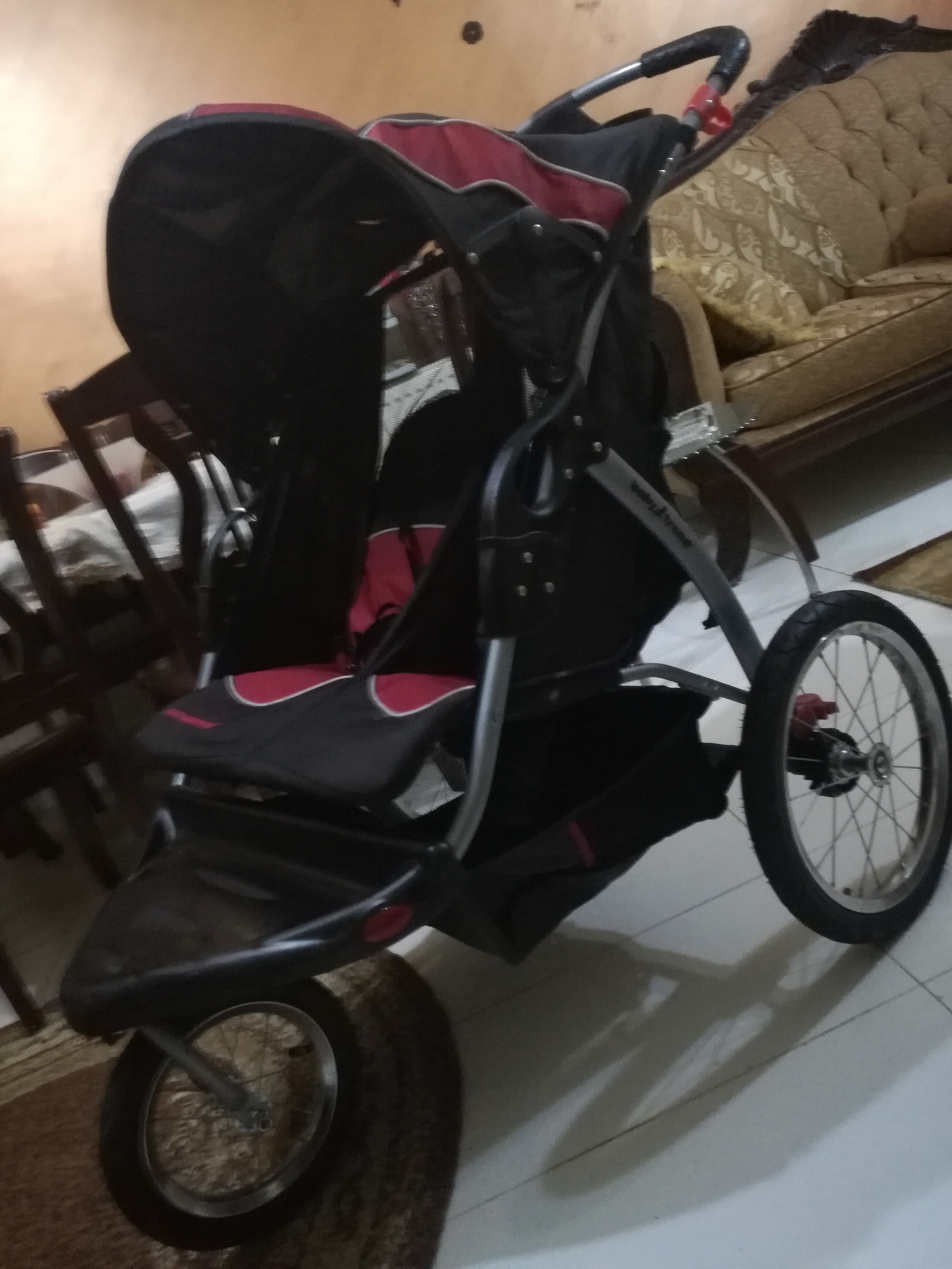 عرباية اطفال توام ماركة baby trend الفخمه سعر مغري
لا تنسَ أنك شاهدت هذا الإعلان في عنكبوت
عر...