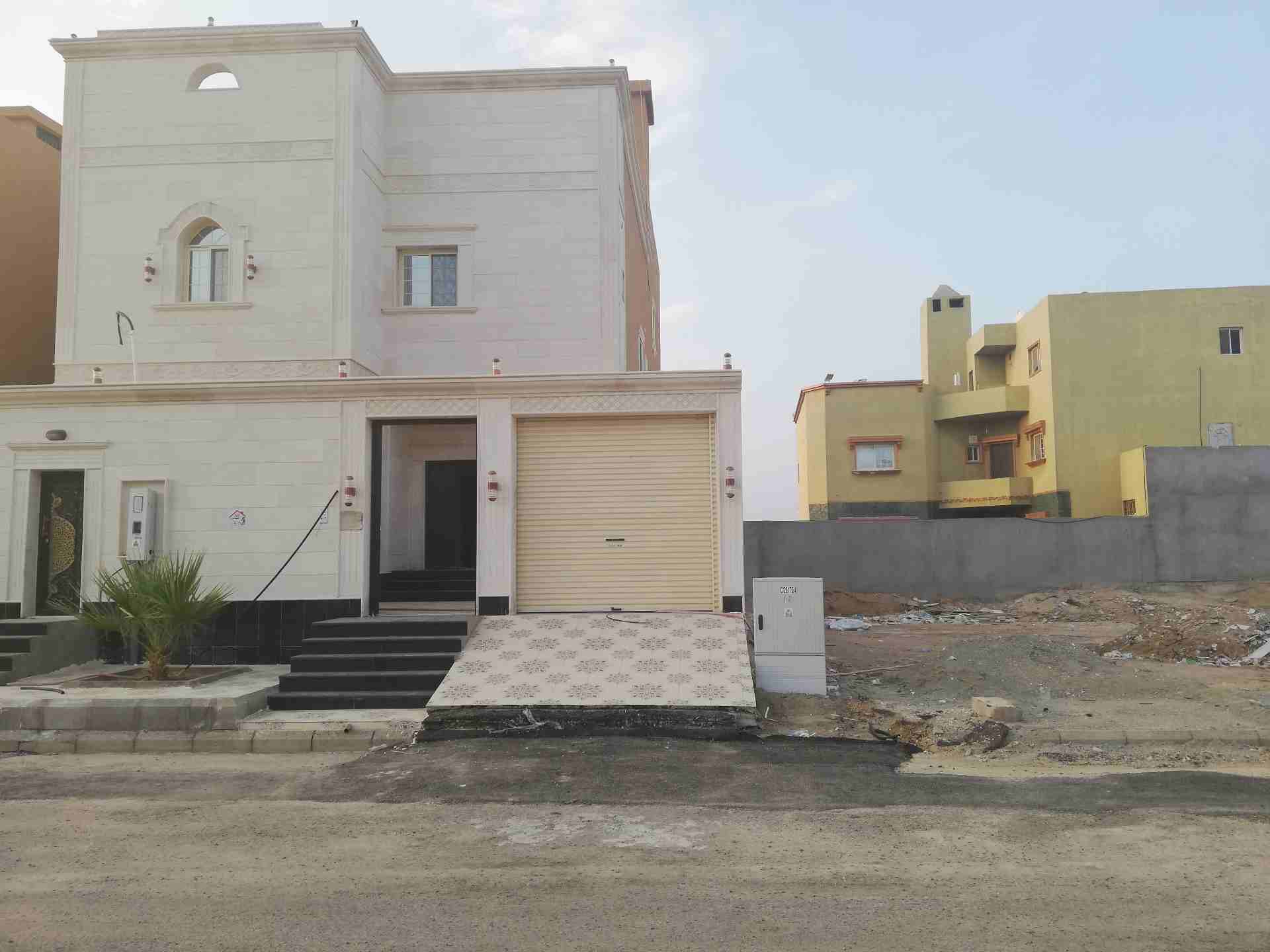 للبيع فيلا في أبحر الشمالية حي الزمرد
لا تنسَ أنك شاهدت هذا الإعلان في عنكبوت
للبيع فيلا في أبحر...