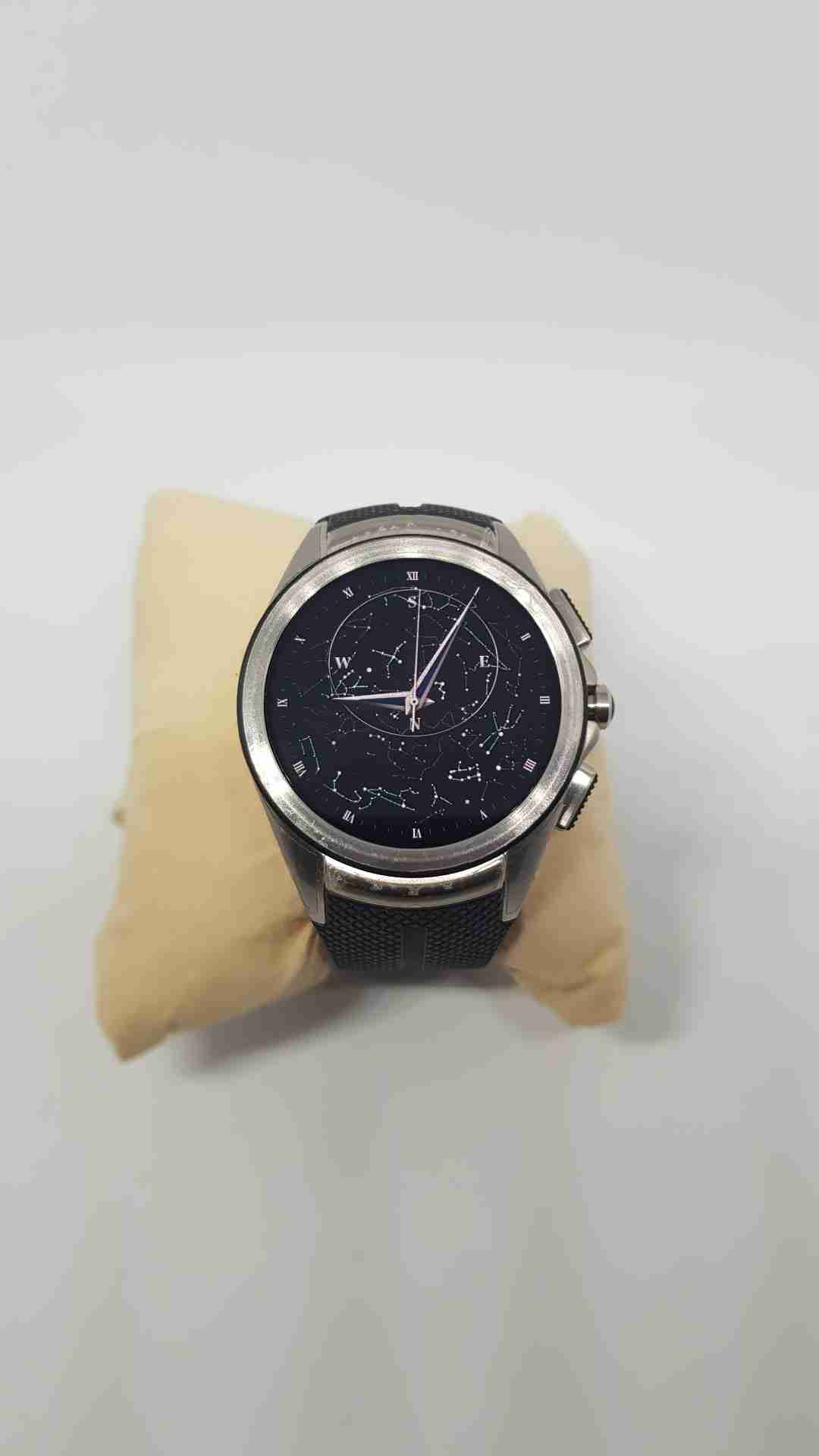 LG URBANE 2 SMART WATCH
display unit
لا تنسَ أنك شاهدت هذا الإعلان في عنكبوت
LG URBANE 2 SMA...