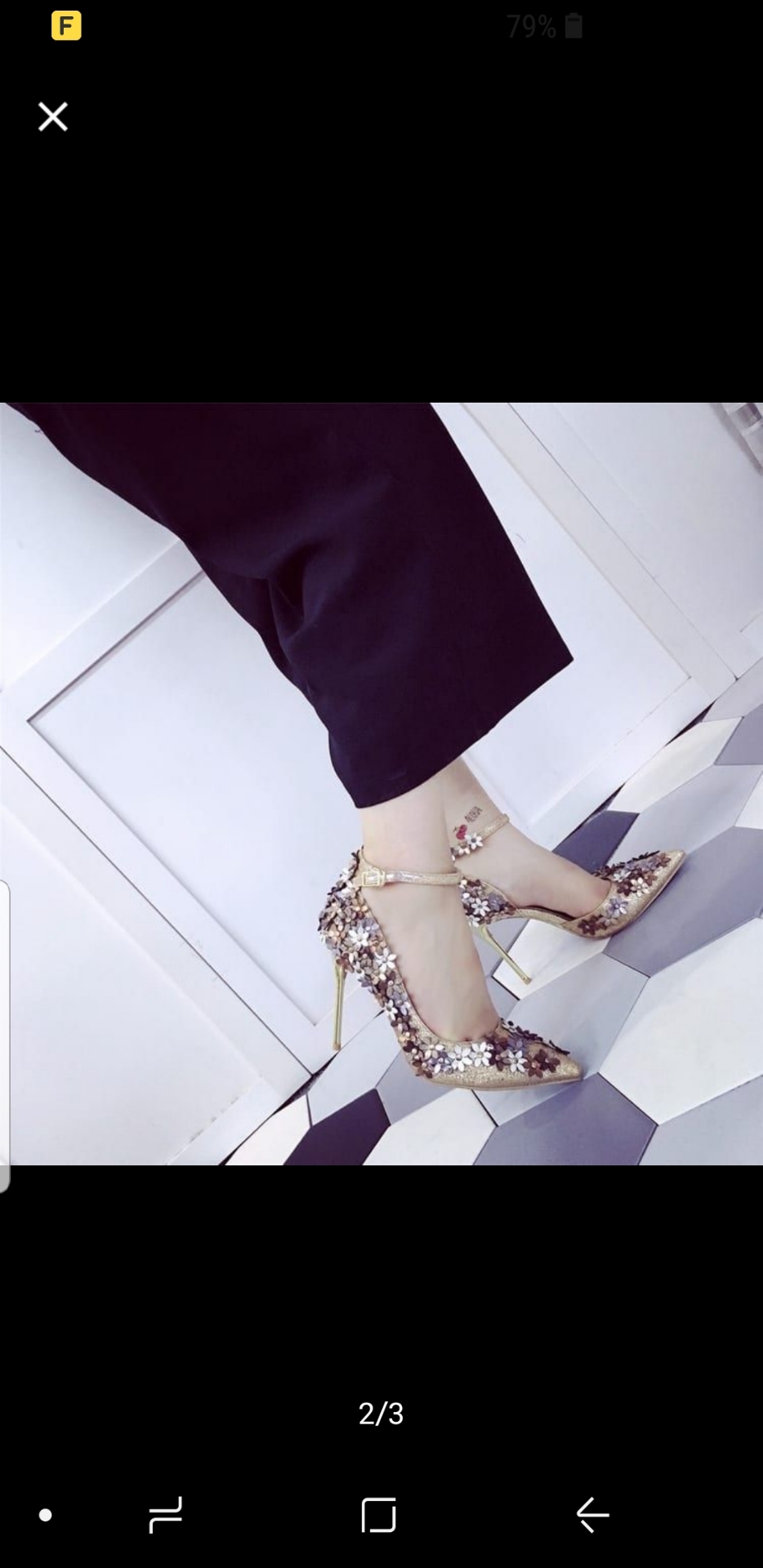 Gold heels                                            


	 				لا تنسَ أنك شاهدت هذا الإعلان في عنكبوت            
	 				
                                size 37...