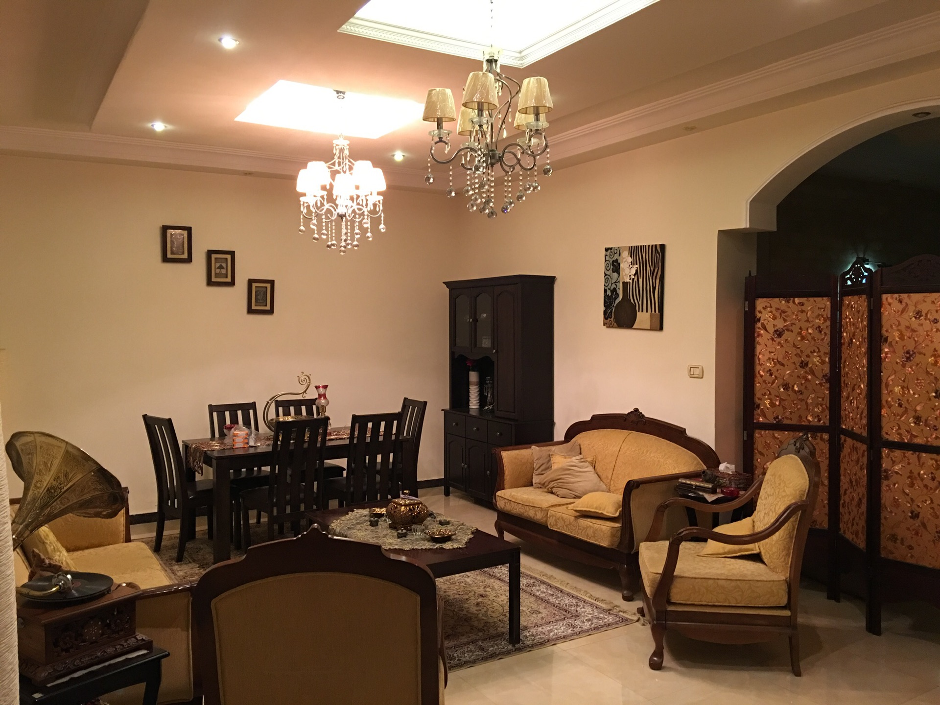 Ground Floor apartment for sale in Amman
لا تنسَ أنك شاهدت هذا الإعلان في عنكبوت
شقة ارضي184...