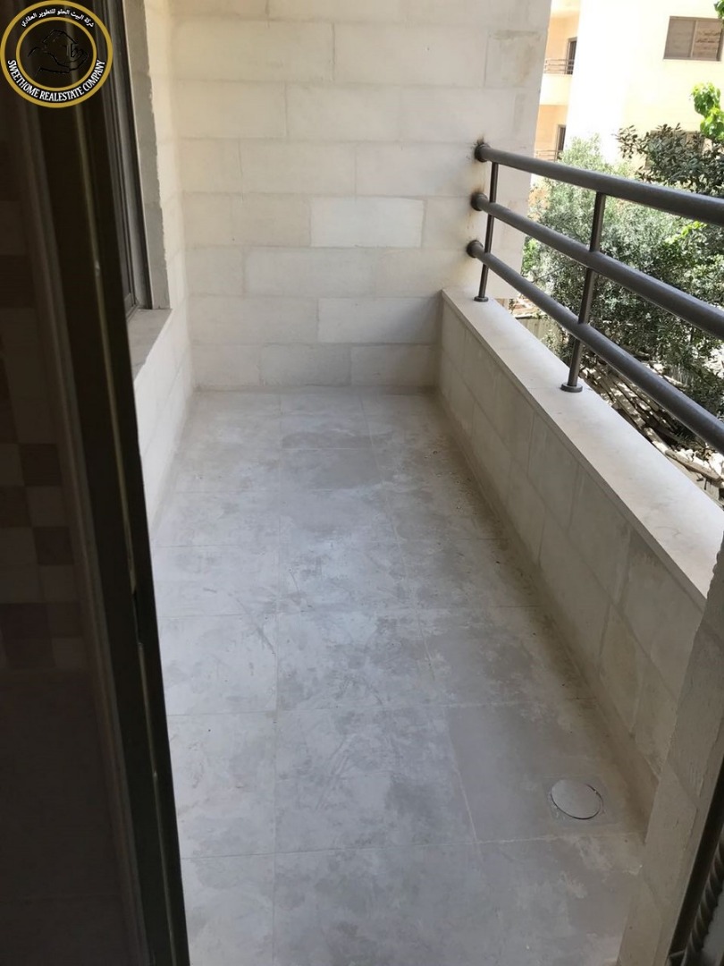 شقة مميزة للبيع في المدينة الرياضية طابق اول 180م تشطيب سوبر ديلوكس بسعر 85000                                            


	 				لا تنسَ أنك شاهدت هذا الإعلان في عنكبوت...