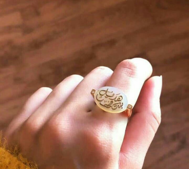 خواتم نسايه ورجاليه لايتغير لونها بالاسماء
لا تنسَ أنك شاهدت هذا الإعلان في عنكبوت
خواتم لايت...