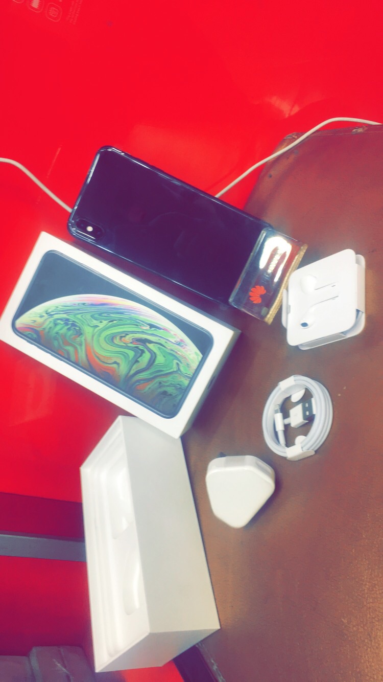 ايفون XS max مستعمل اقل من أسبوع الجهاز توب نضافه
لا تنسَ أنك شاهدت هذا الإعلان في عنكبوت
ايف...