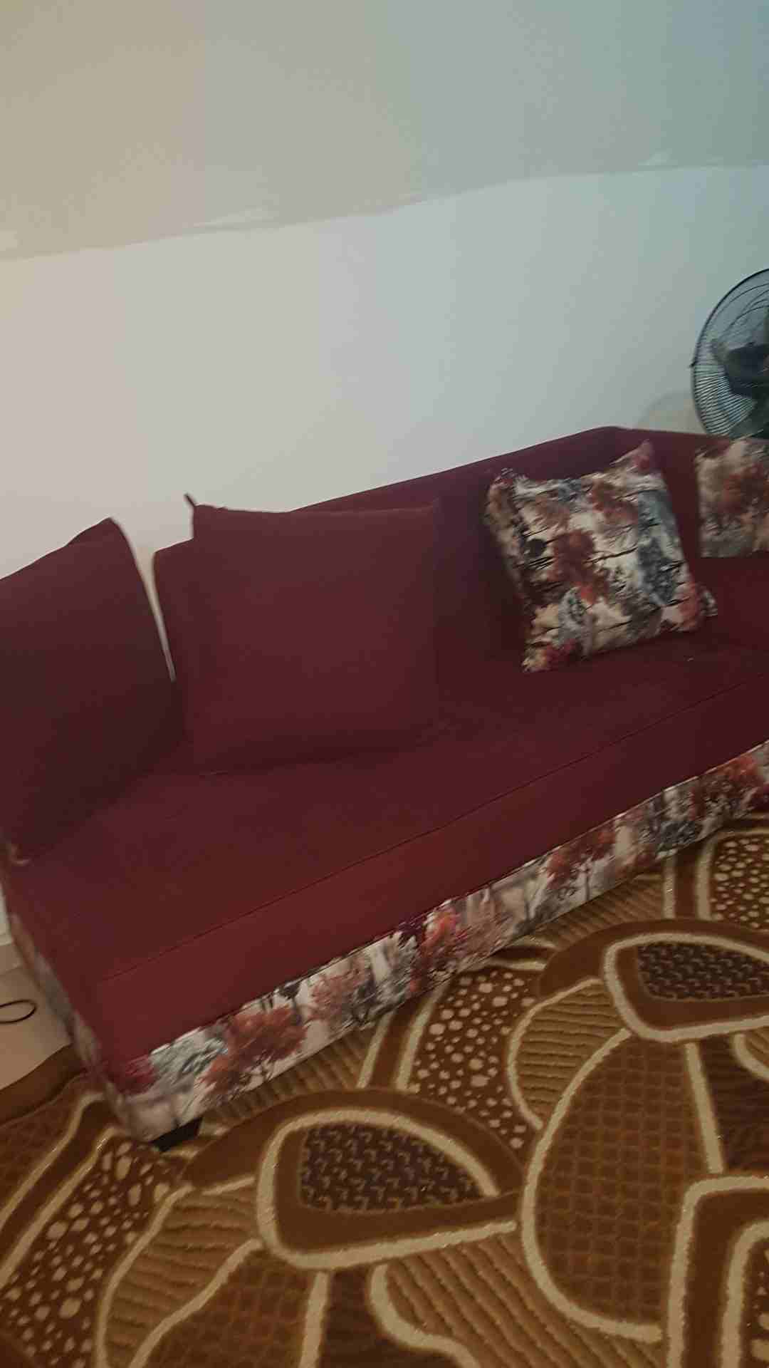كنب نخب نظاف نخب اوول للبيع بداعي سفر
لا تنسَ أنك شاهدت هذا الإعلان في عنكبوت
كنب نخب نظاف للبيع...
