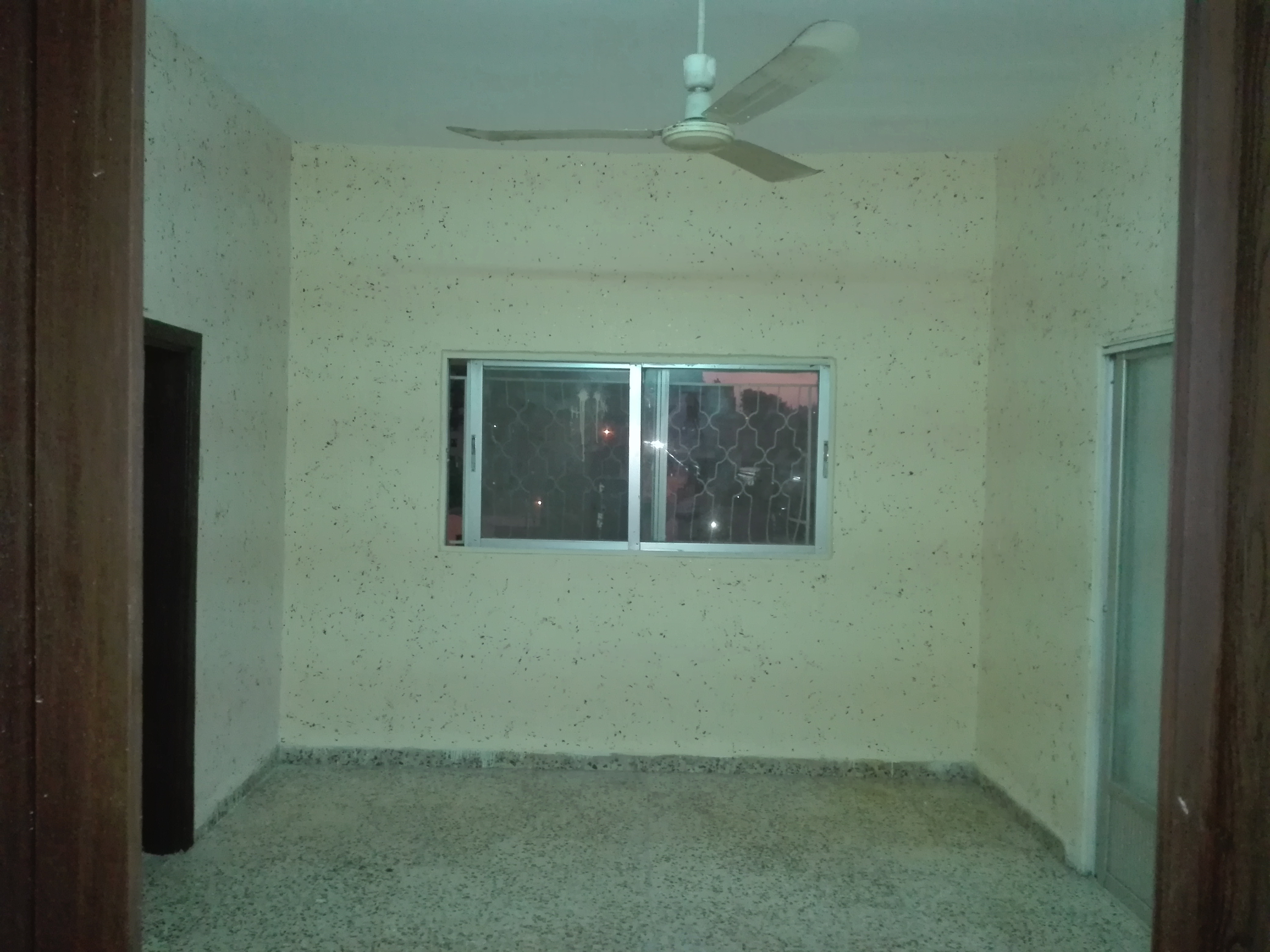 عمارة طابقين للبيع في (جبل النصر)
لا تنسَ أنك شاهدت هذا الإعلان في عنكبوت
الطابق الأول مكون م...