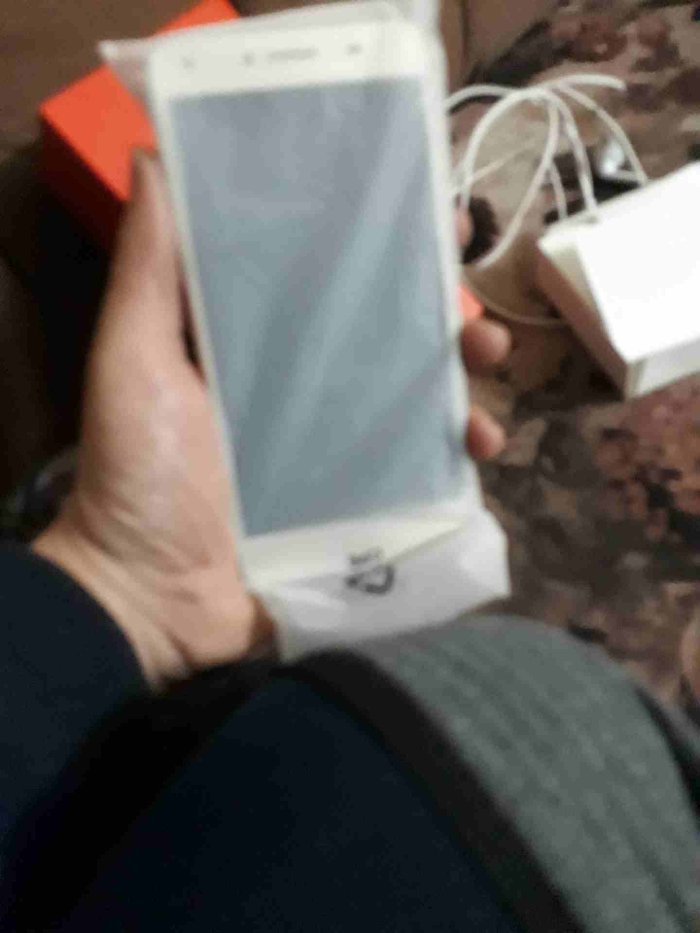 y5 2016
لا تنسَ أنك شاهدت هذا الإعلان في عنكبوت
الجهاز نضيف جداا معه كرتونه شاحن سماعات...
