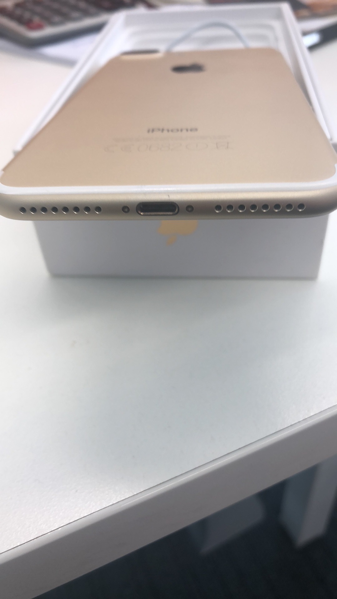 iPhone 7 plus 128 GB Gold
لا تنسَ أنك شاهدت هذا الإعلان في عنكبوت
iPhone 7 plus
Gold 1...