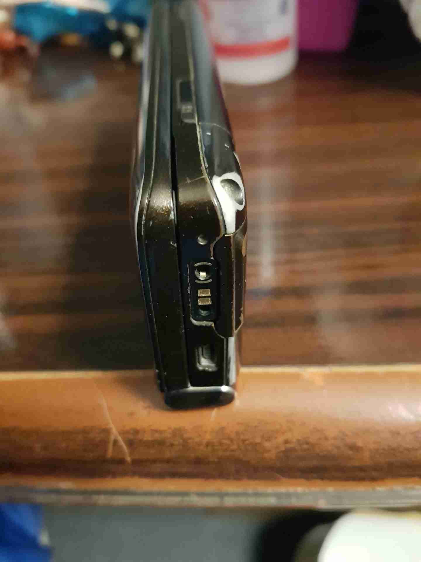 نوكيا E90
لا تنسَ أنك شاهدت هذا الإعلان في عنكبوت
نوكيا E90 مستعمل نظيف
منشأ فنلندي
مع الكرت...