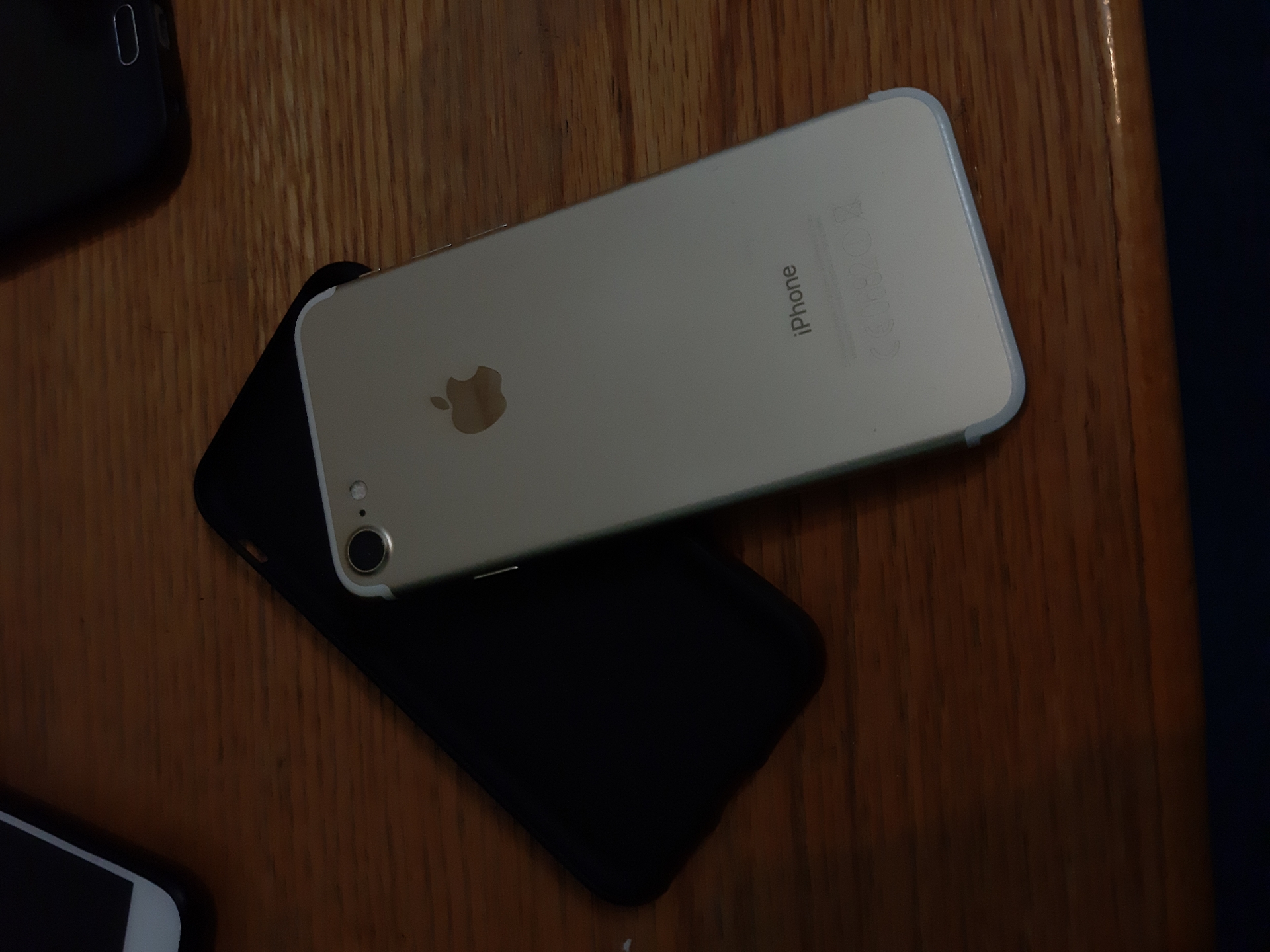 أيفون 7 128gb للبيع أو البدل                                            


	 				لا تنسَ أنك شاهدت هذا الإعلان في عنكبوت            
	 				
                                الجهاز بحالة جيدة جدا ما...