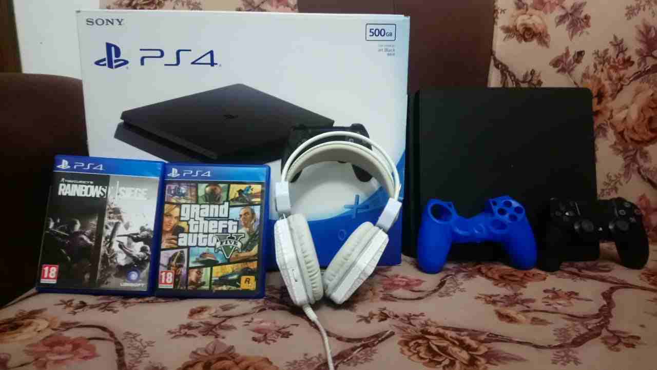 ps4 500GB للبيع                                            


	 				لا تنسَ أنك شاهدت هذا الإعلان في عنكبوت            
	 				
                            بلايستيشن 4 للبيع معو سماعه و لعبتين Gta...