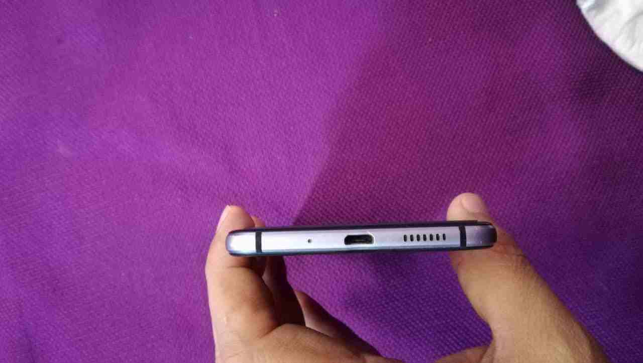 هواوي p10 Lite
لا تنسَ أنك شاهدت هذا الإعلان في عنكبوت
الجهاز معاه كرتونه وشاحن وباك كفر
كف...