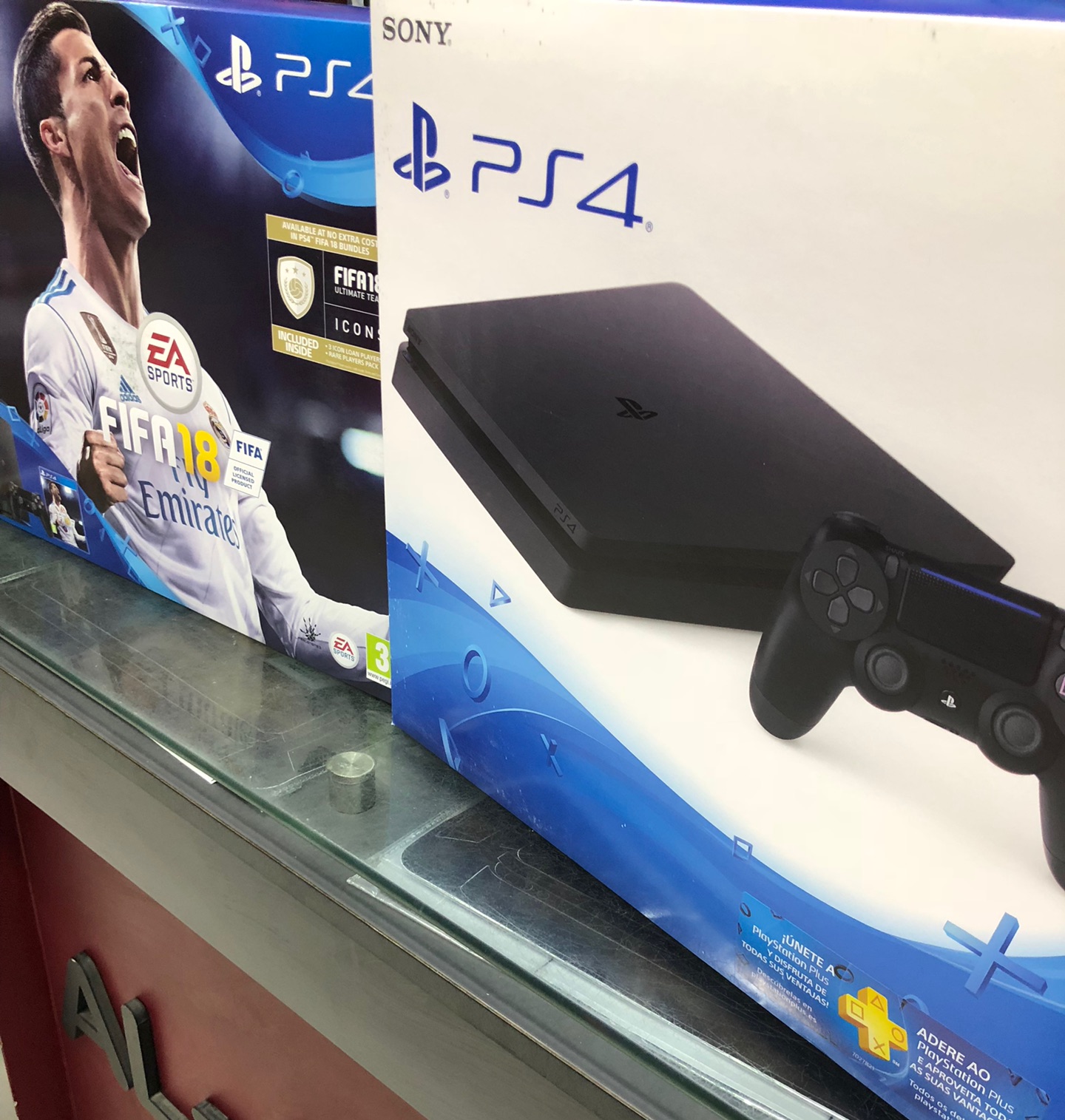 PS4 SONY SLIM NEW (500GB-1TB)  13 GAMES                                            


	 				لا تنسَ أنك شاهدت هذا الإعلان في عنكبوت            
	 				
                                !!رجعنا معكم...