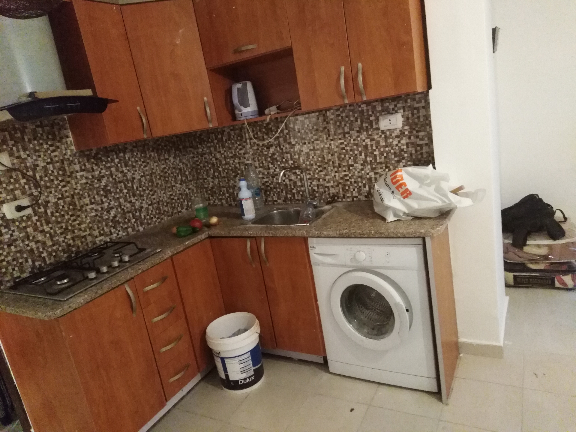 شقة فارغة للايجار ام السماق 230 شهري رووف                                            


	 				لا تنسَ أنك شاهدت هذا الإعلان في عنكبوت            
	 				
                                1نوم صالون...