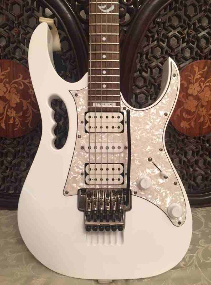 Ibanez JEM 555 / جيتار
لا تنسَ أنك شاهدت هذا الإعلان في عنكبوت
اليكترك جيتار Ibanez Ibanez JEM 55...