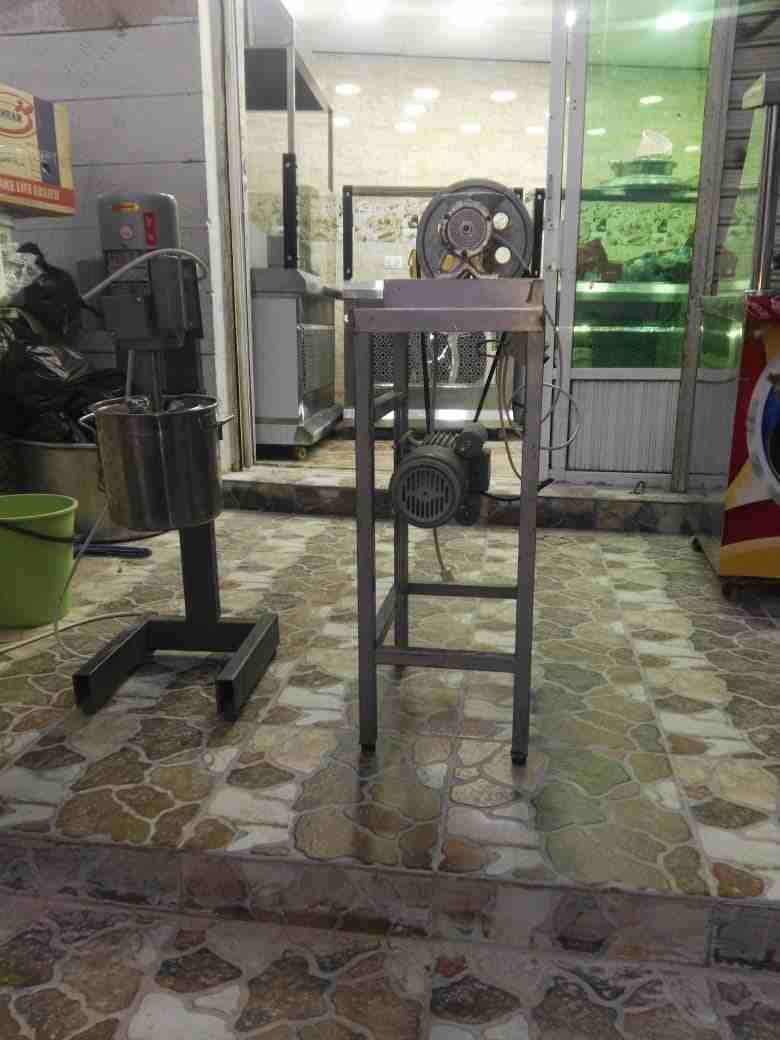 عدة مطعم للبيع بسعر مغري
لا تنسَ أنك شاهدت هذا الإعلان في عنكبوت
ثلاجة بسطه 11 جاط طول مترين
مكين...