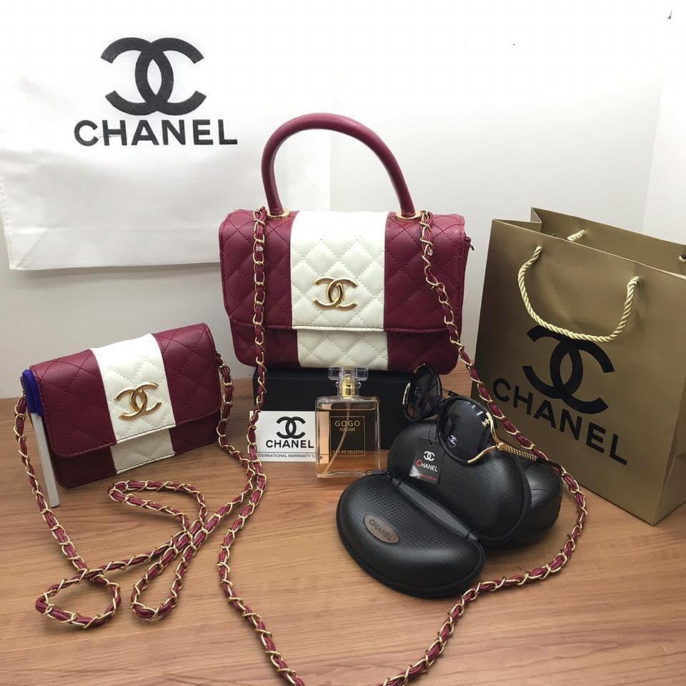 شنط فخمة
لا تنسَ أنك شاهدت هذا الإعلان في عنكبوت
جديد عروضنا
طقم من ماركه شانيل *CHANEL*
شنط...