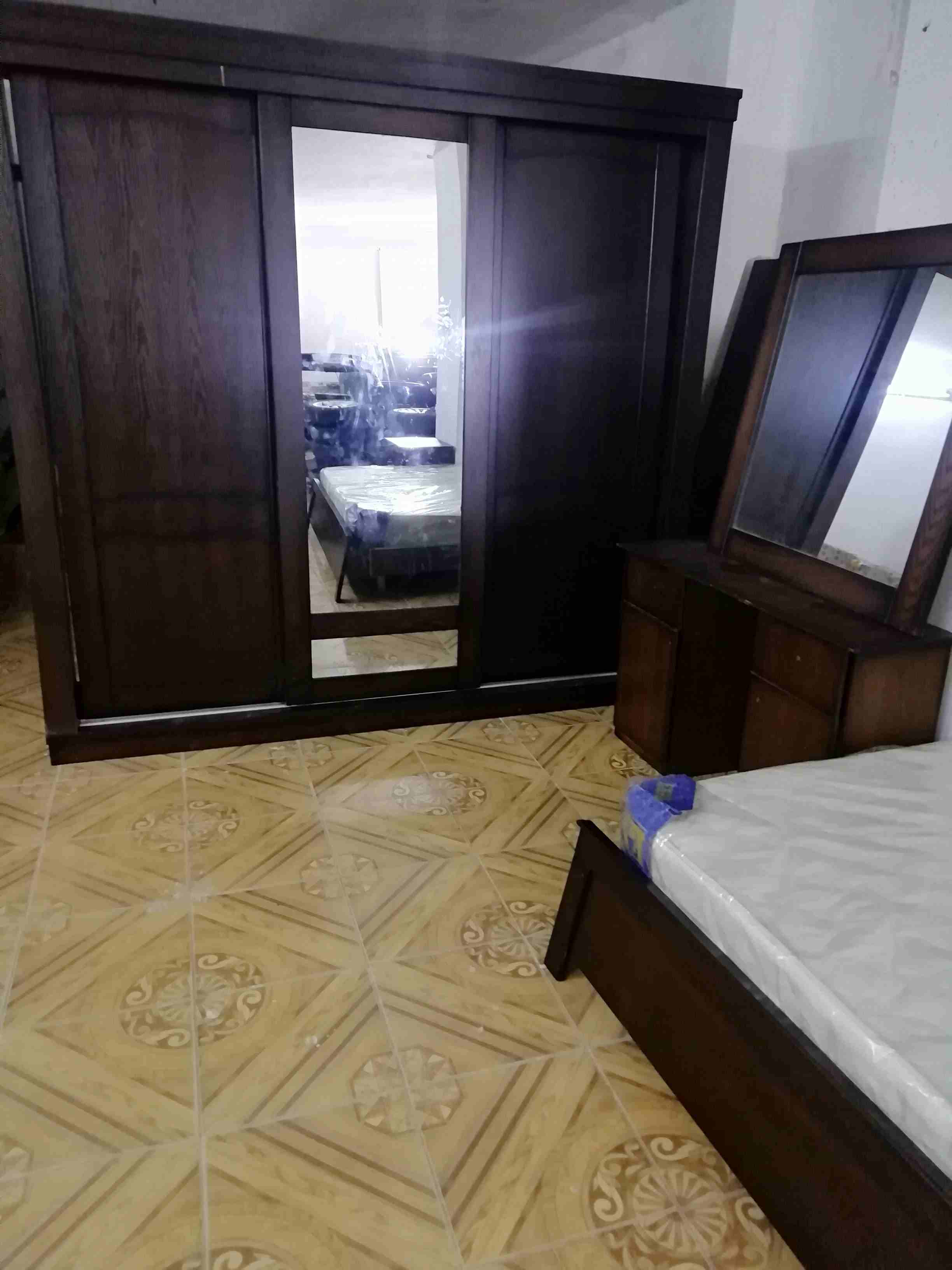 غرفة نوم جديده مع الفرشه خشب لاتيه 18 للبيع بحال البلاش                                            


	 				لا تنسَ أنك شاهدت هذا الإعلان في عنكبوت            
	 				
                            ي...