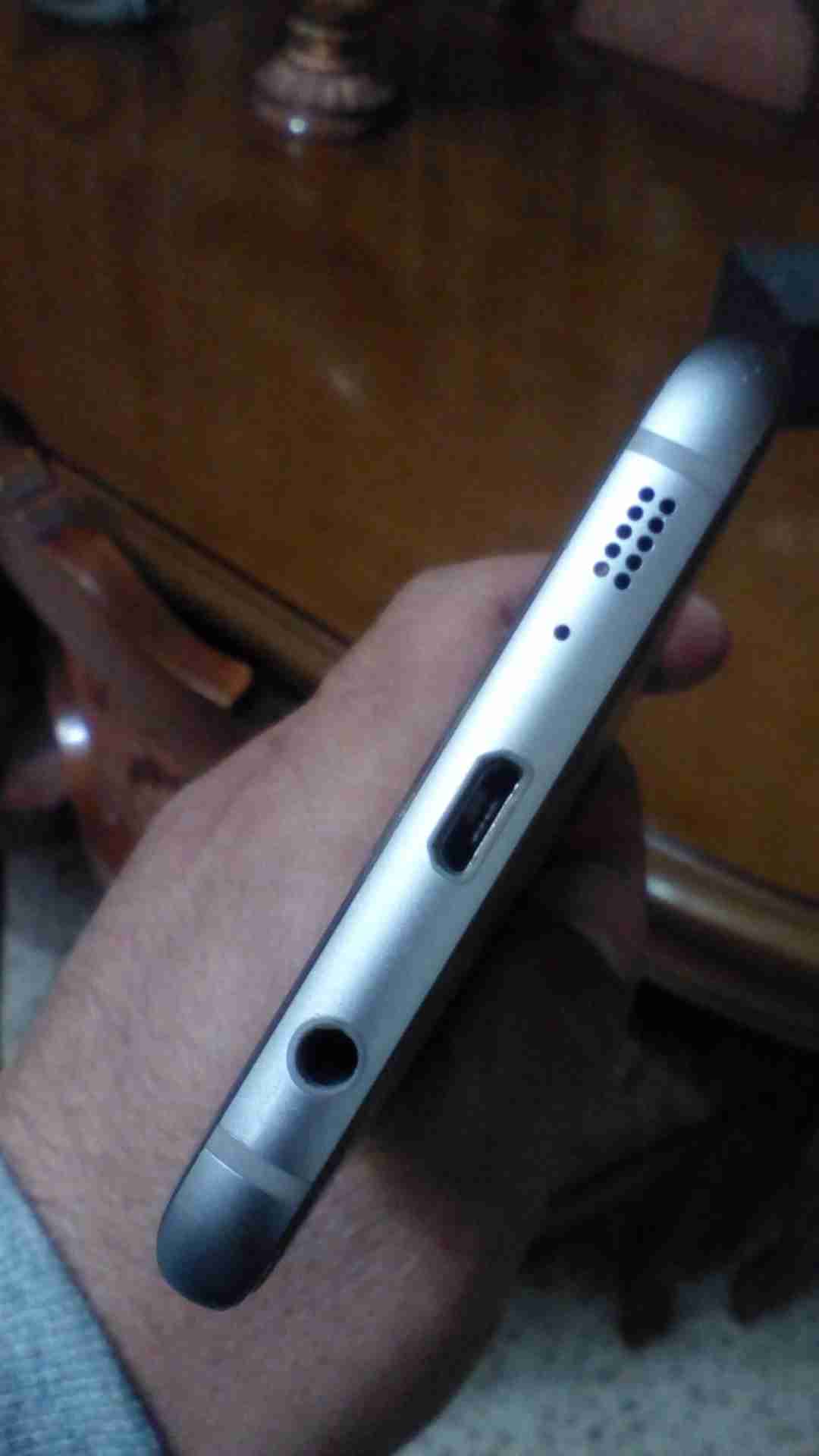 مطلوب Xbox one للبدل على S7 edge
لا تنسَ أنك شاهدت هذا الإعلان في عنكبوت
سامسونج S7 edge
بحا...