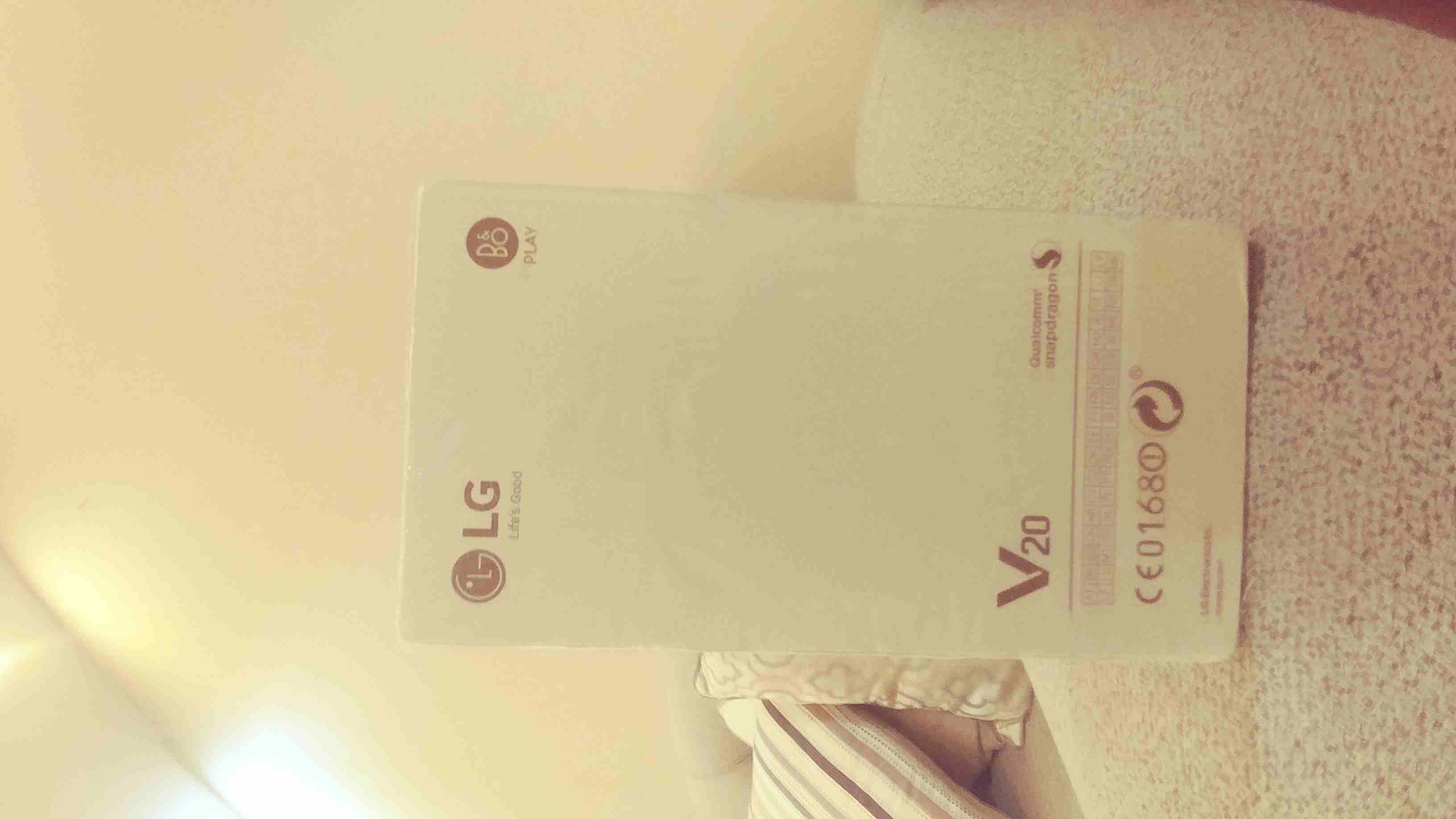 جوال LGV20                                            


	 				لا تنسَ أنك شاهدت هذا الإعلان في عنكبوت            
	 				
                            حجم الشاشة 5.7 "1440 &times; 2560 بكسل...