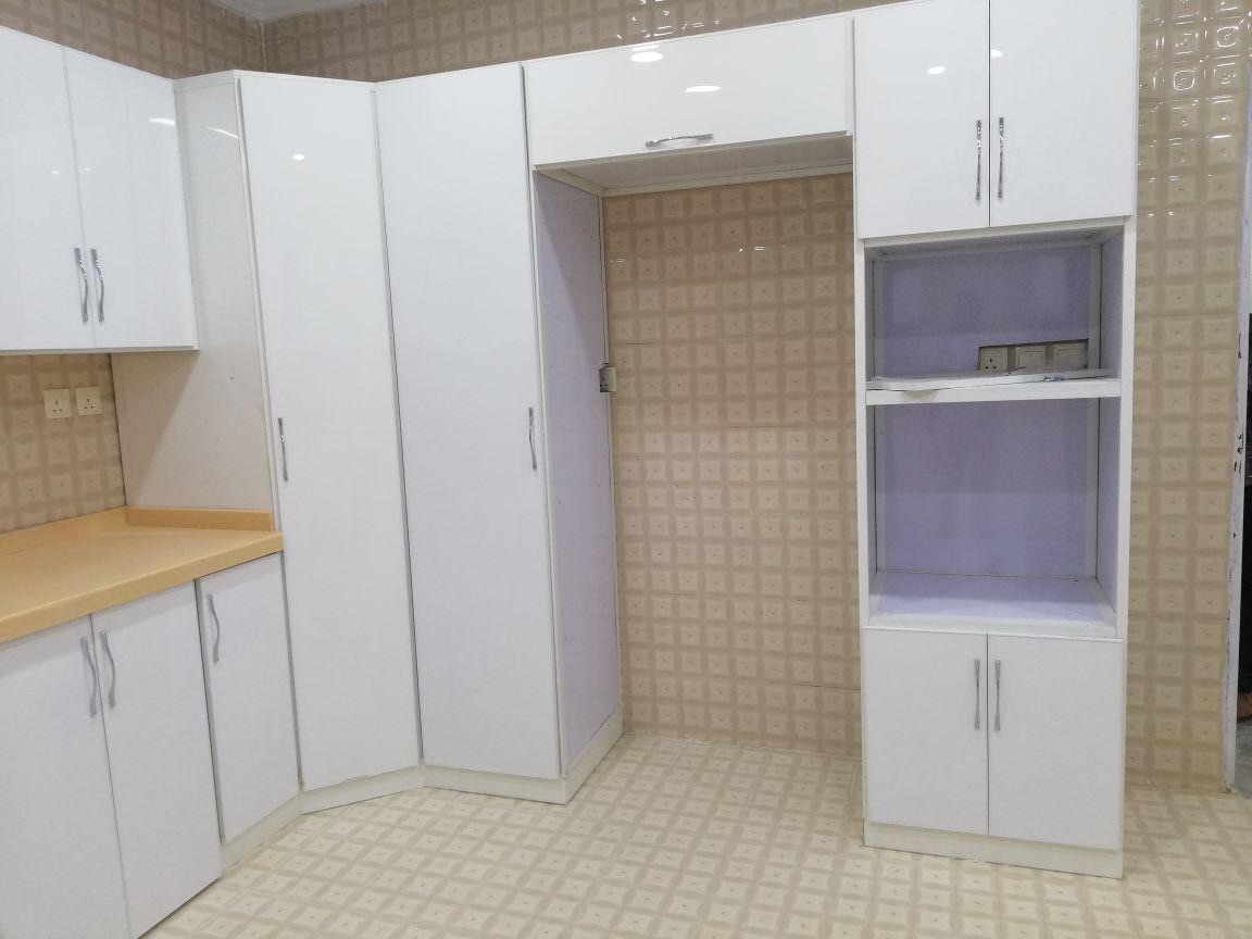 احدث المطابخ الإيطالية
لا تنسَ أنك شاهدت هذا الإعلان في عنكبوت
افضل تصميمات المطابخ الألومنيو...