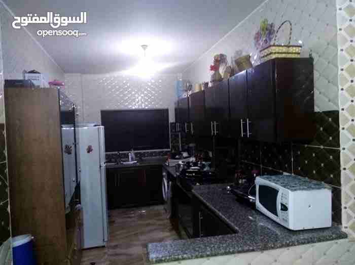 منزل مستقل 3 طوابق للبيع بسعر مغري جدا في القويسمة
لا تنسَ أنك شاهدت هذا الإعلان في عنكبوت
السعر...