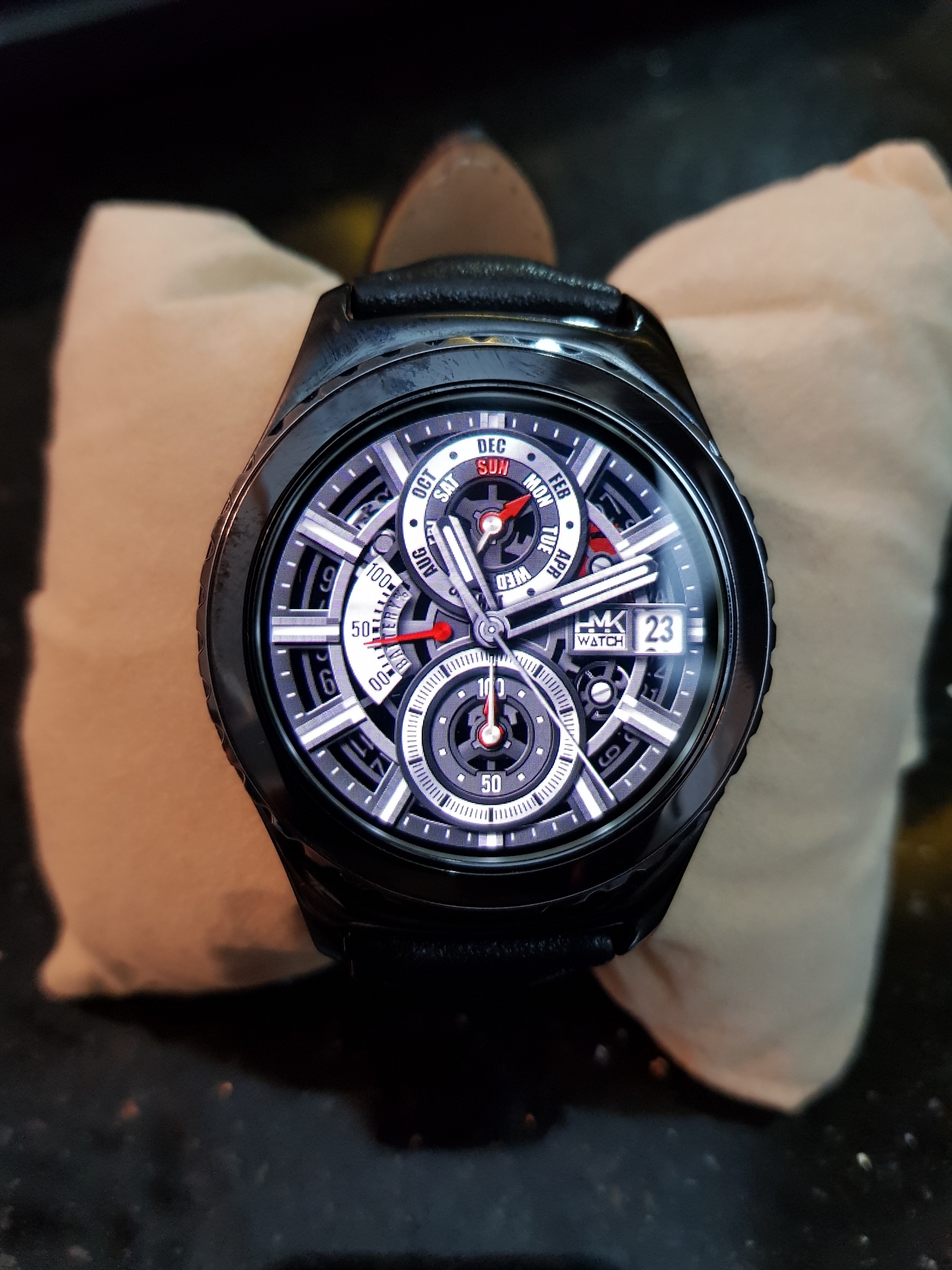 GEAR S2 CLASSIC IN EXCELLENT CONDITION
لا تنسَ أنك شاهدت هذا الإعلان في عنكبوت
GEAR S2 CLASSI...
