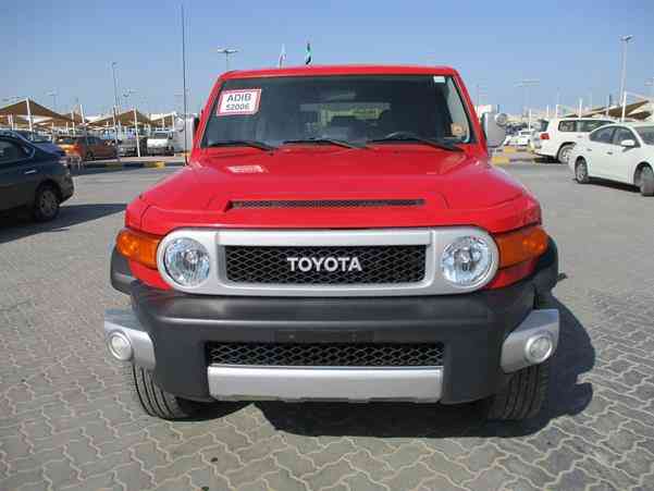 2015 Toyota FJ Cruiser for sale, still very clean in and out. The car is in good and perfect condition, The car has perfect tires and it is GCC Specs. Interested buyer should email me for more details...
