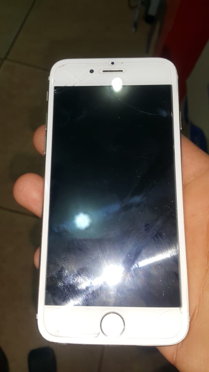 ايفوان بدل عله كامره                                            


	 				لا تنسَ أنك شاهدت هذا الإعلان في عنكبوت            
	 				
                                ايفوان 6 128 جيجه مستعمل معه شاح...