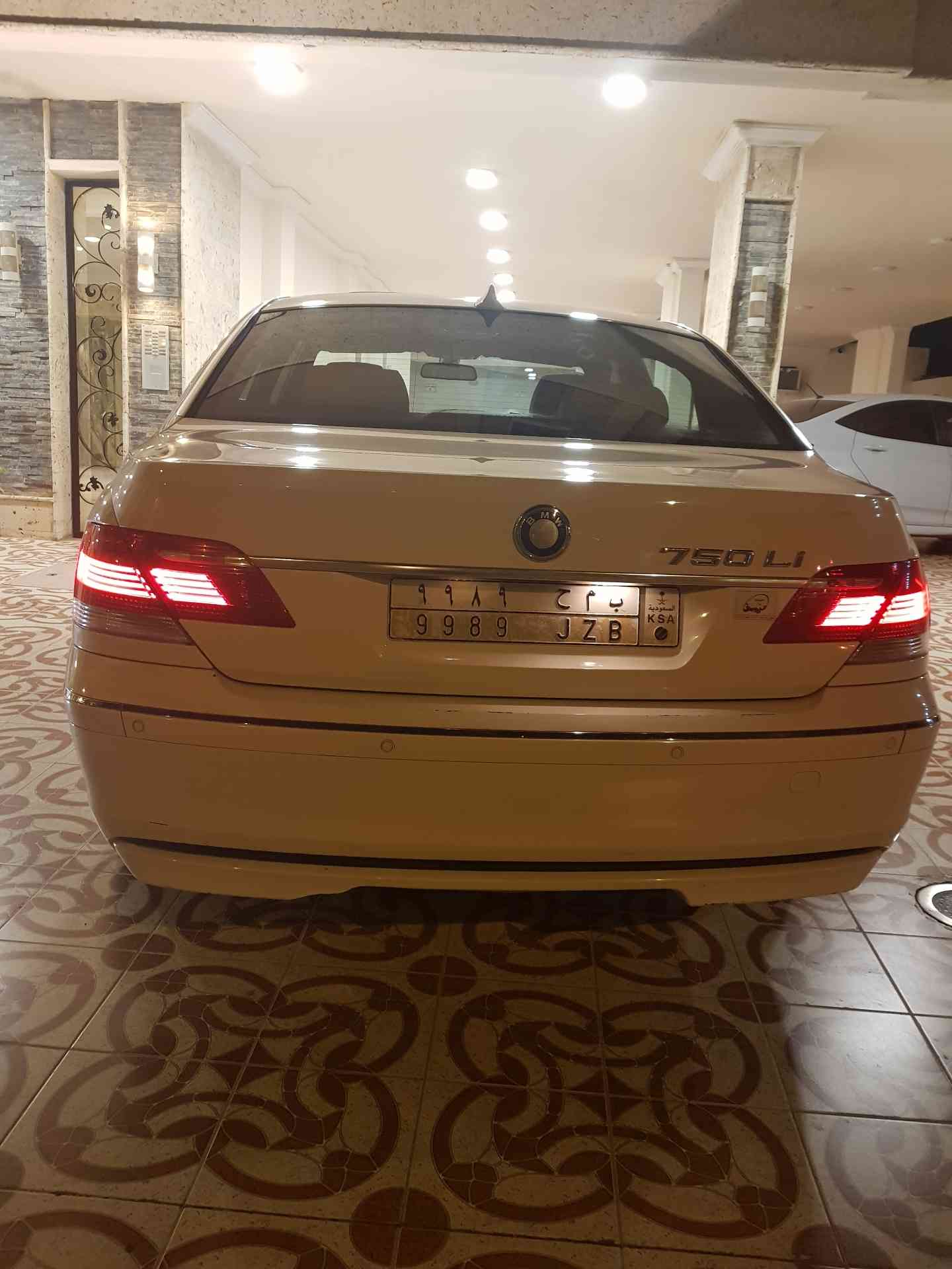 بي ام دبليو
لا تنسَ أنك شاهدت هذا الإعلان في عنكبوت
جدة للبيع بي ام دبليو 730 موديل 2006 بد...