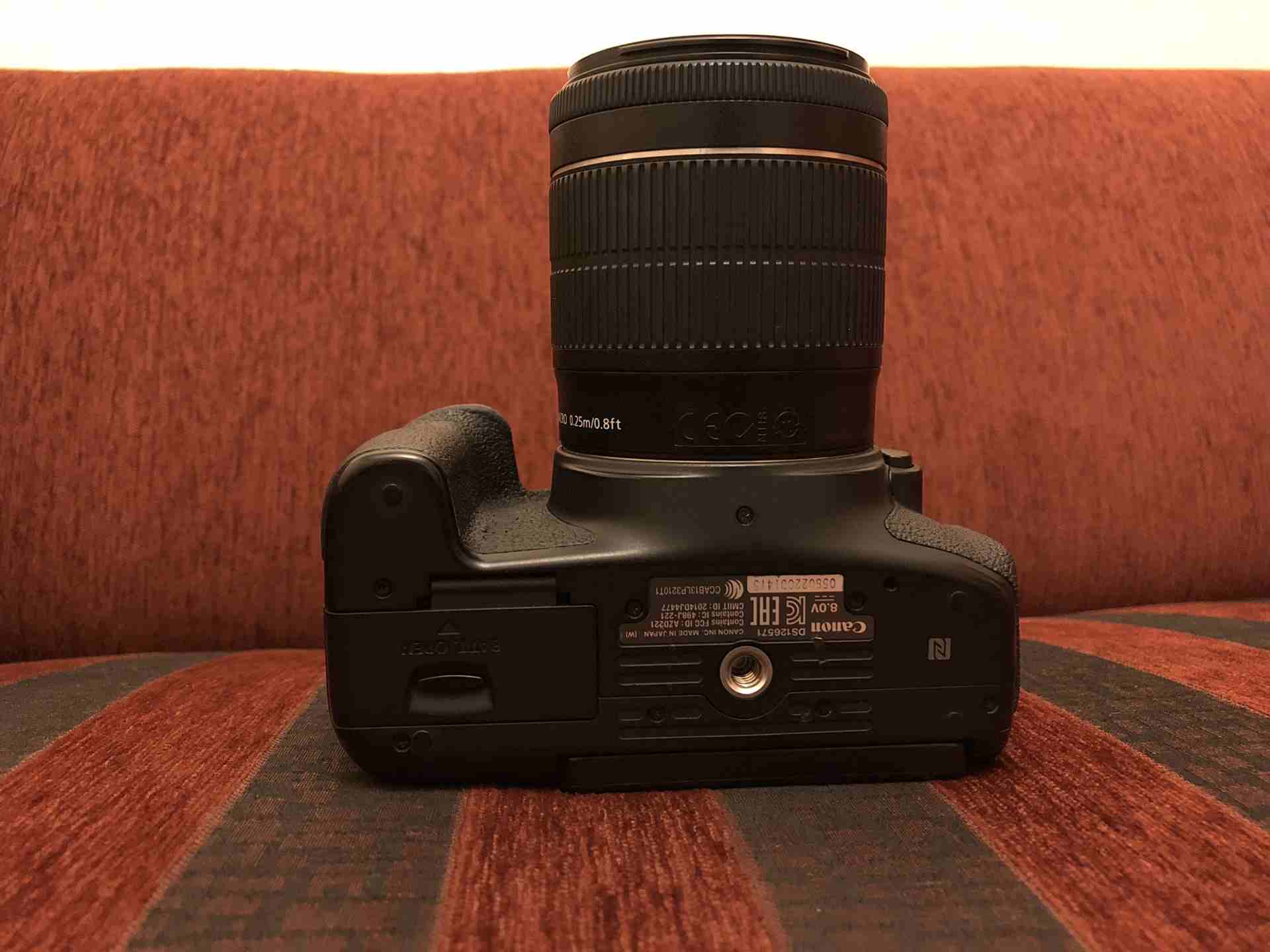 كانون Canon 750D
لا تنسَ أنك شاهدت هذا الإعلان في عنكبوت
كاميرا كانون 750D
صناعة يابانية مش تاي...