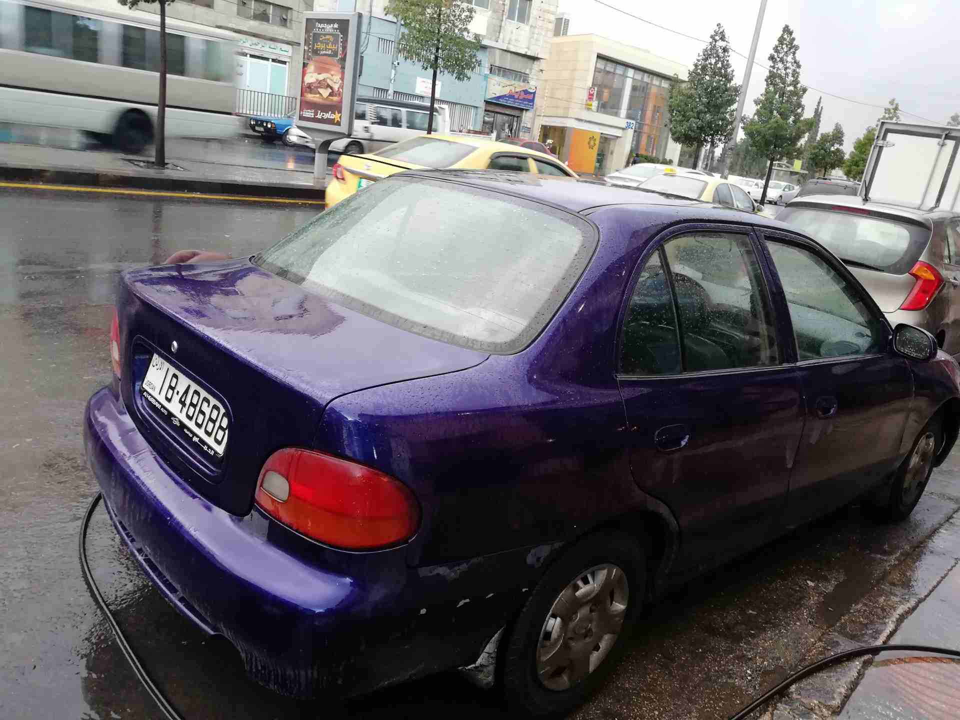 هونداي اكسنت  Hyundai Accent                                            


	 				لا تنسَ أنك شاهدت هذا الإعلان في عنكبوت            
	 				
                            قير عادي 
بحالة ممتازة 
شباب...