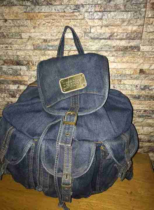 jeans in a very good condition used once                                            


	 				لا تنسَ أنك شاهدت هذا الإعلان في عنكبوت            
	 				
                                Used only on...