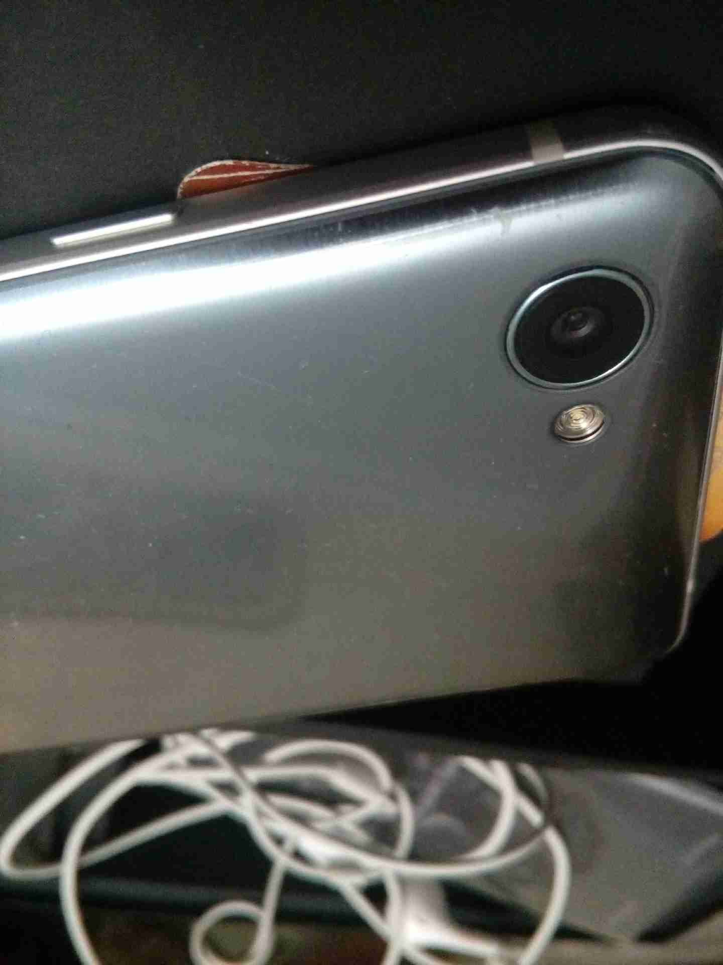 lg q6 3gram 32g بحال الوكاله
لا تنسَ أنك شاهدت هذا الإعلان في عنكبوت
ازالجهاز رائع جدا مع كرت...