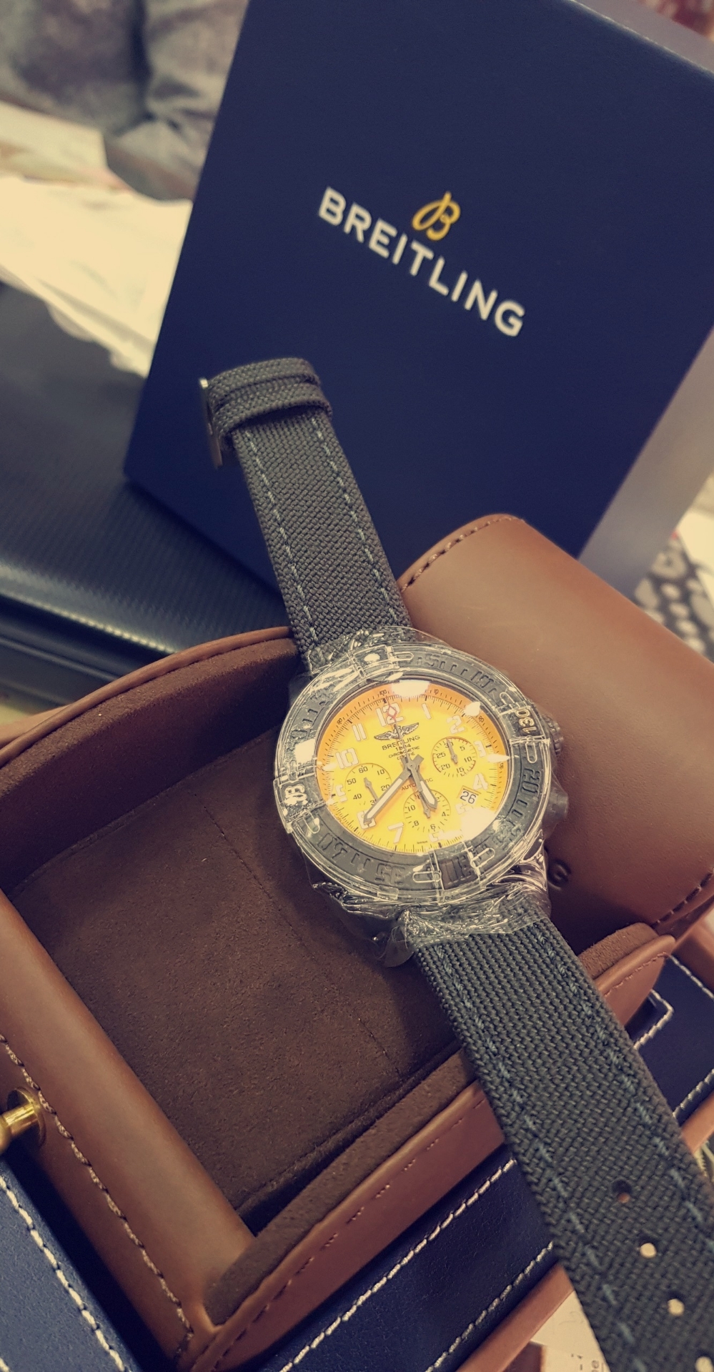 BREITLING SUPER AVENGAR
لا تنسَ أنك شاهدت هذا الإعلان في عنكبوت
ساعه بريتلنغ
فايبر كاربون مو...