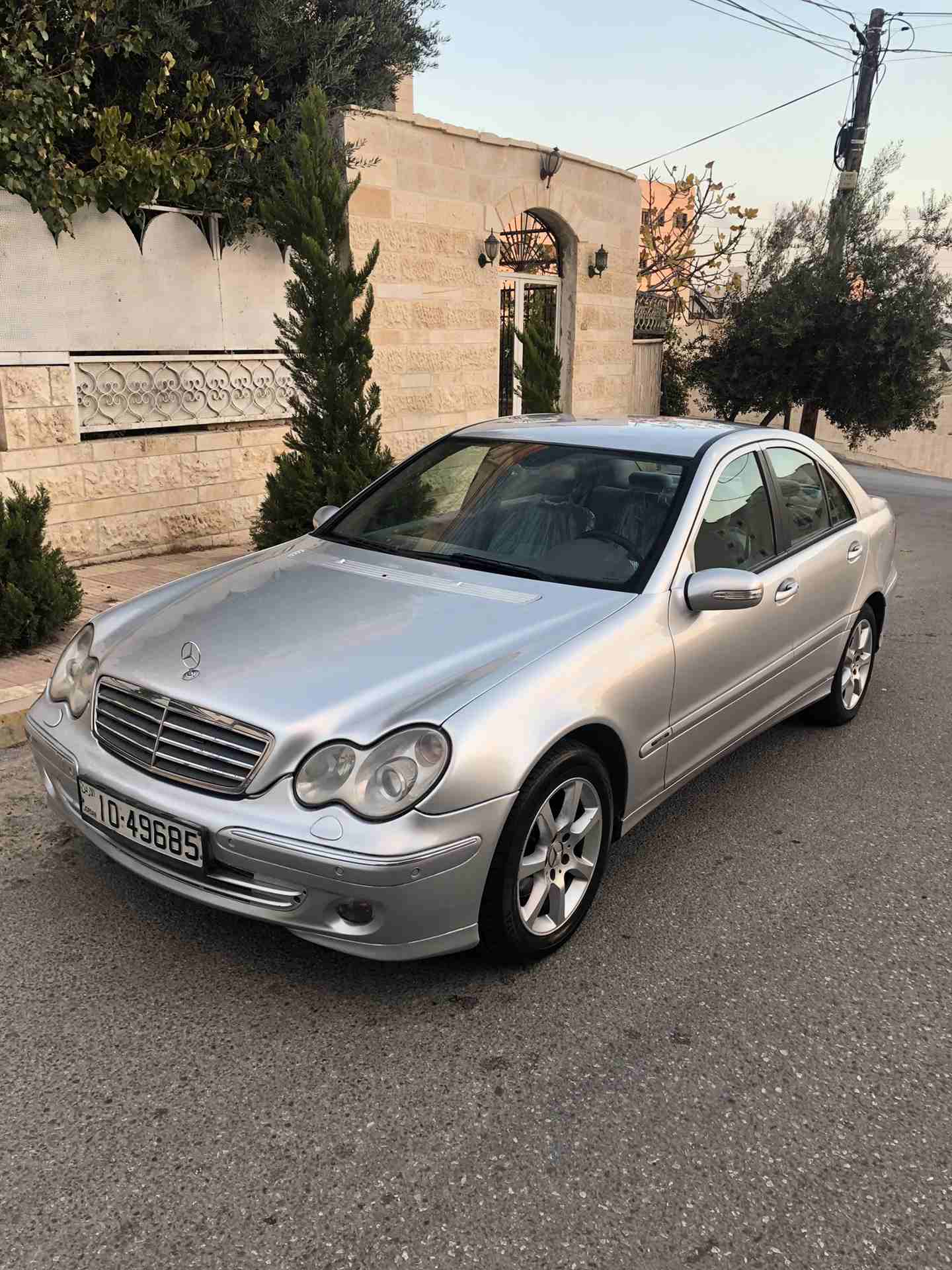 مرسيدس C180 كومبرسير 2005 فل اتوماتيك فحص كامل 7 جيد بحالة الوكالة
لا تنسَ أنك شاهدت هذا الإعلان في عنكبوت...