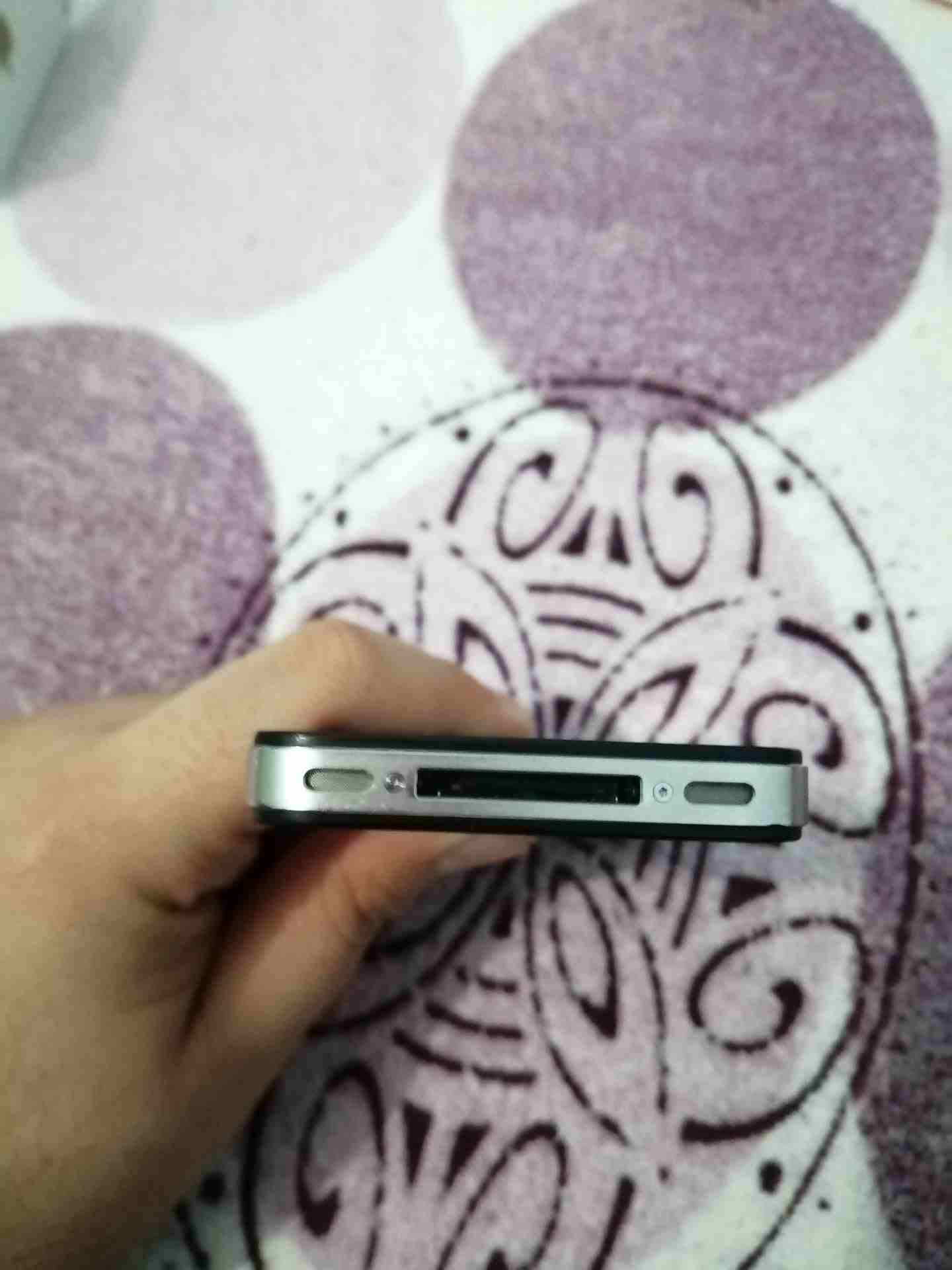 iPhone 4s 32GB Amazing condition
لا تنسَ أنك شاهدت هذا الإعلان في عنكبوت
iPhone 4s (32GB)...