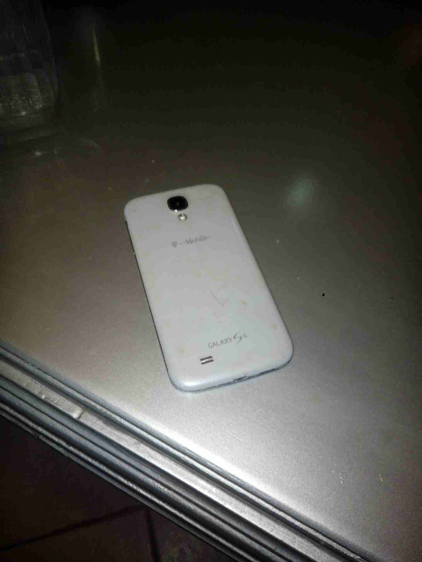 سامسونج S4 ( T-Mobile ) امريكي ومفتوح على الشبكة السعودية
لا تنسَ أنك شاهدت هذا الإعلان في عنكبوت...