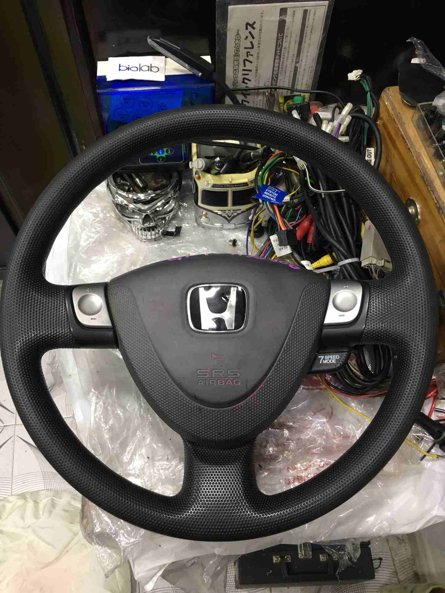 متفرقات هوندا Honda مرايا مع غماز / ستيرنح / سترات بار / شاشة
لا تنسَ أنك شاهدت هذا الإعلان في عنكبوت...
