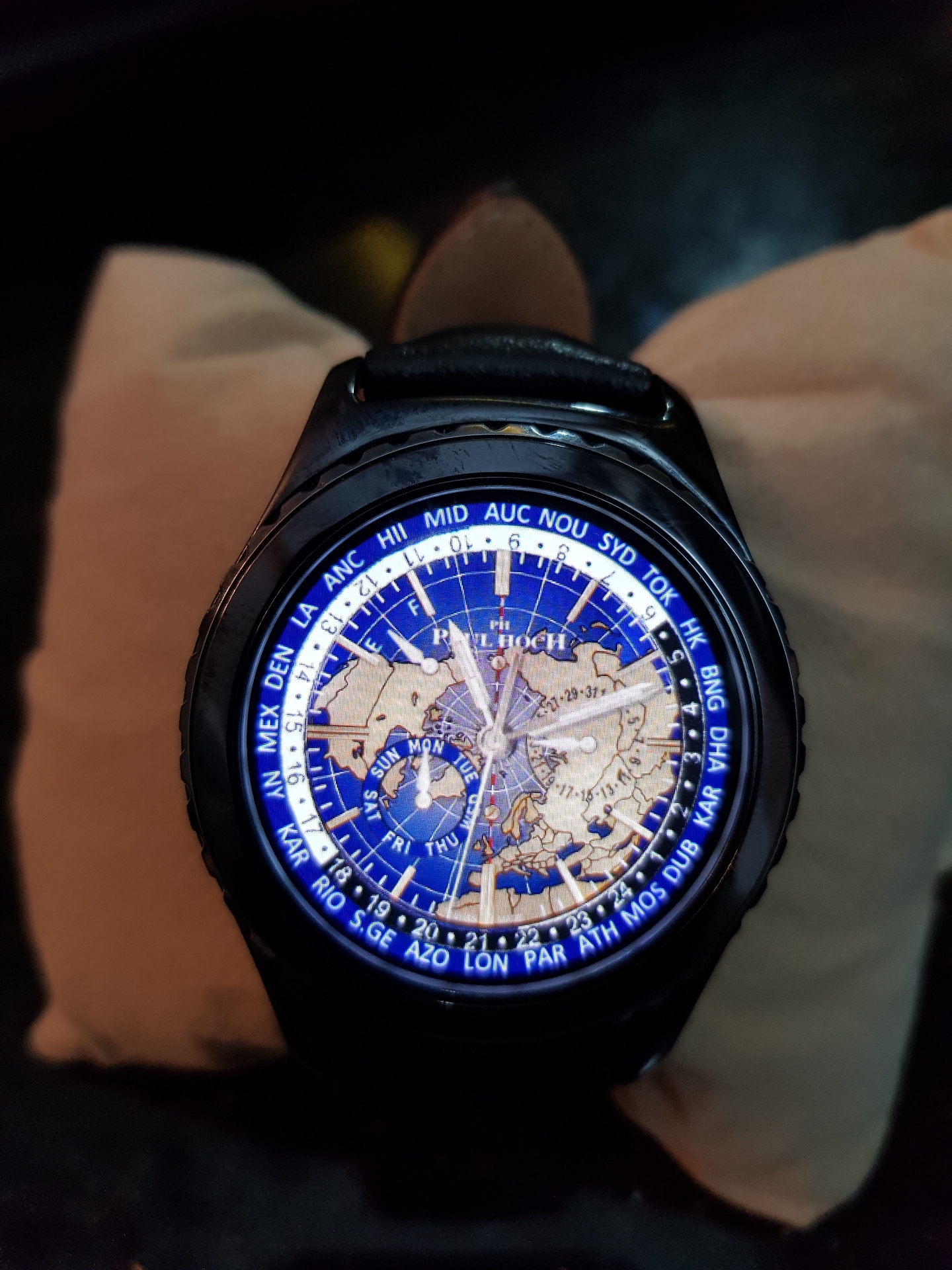 GEAR S2 CLASSIC IN EXCELLENT CONDITION
لا تنسَ أنك شاهدت هذا الإعلان في عنكبوت
GEAR S2 CLASSI...